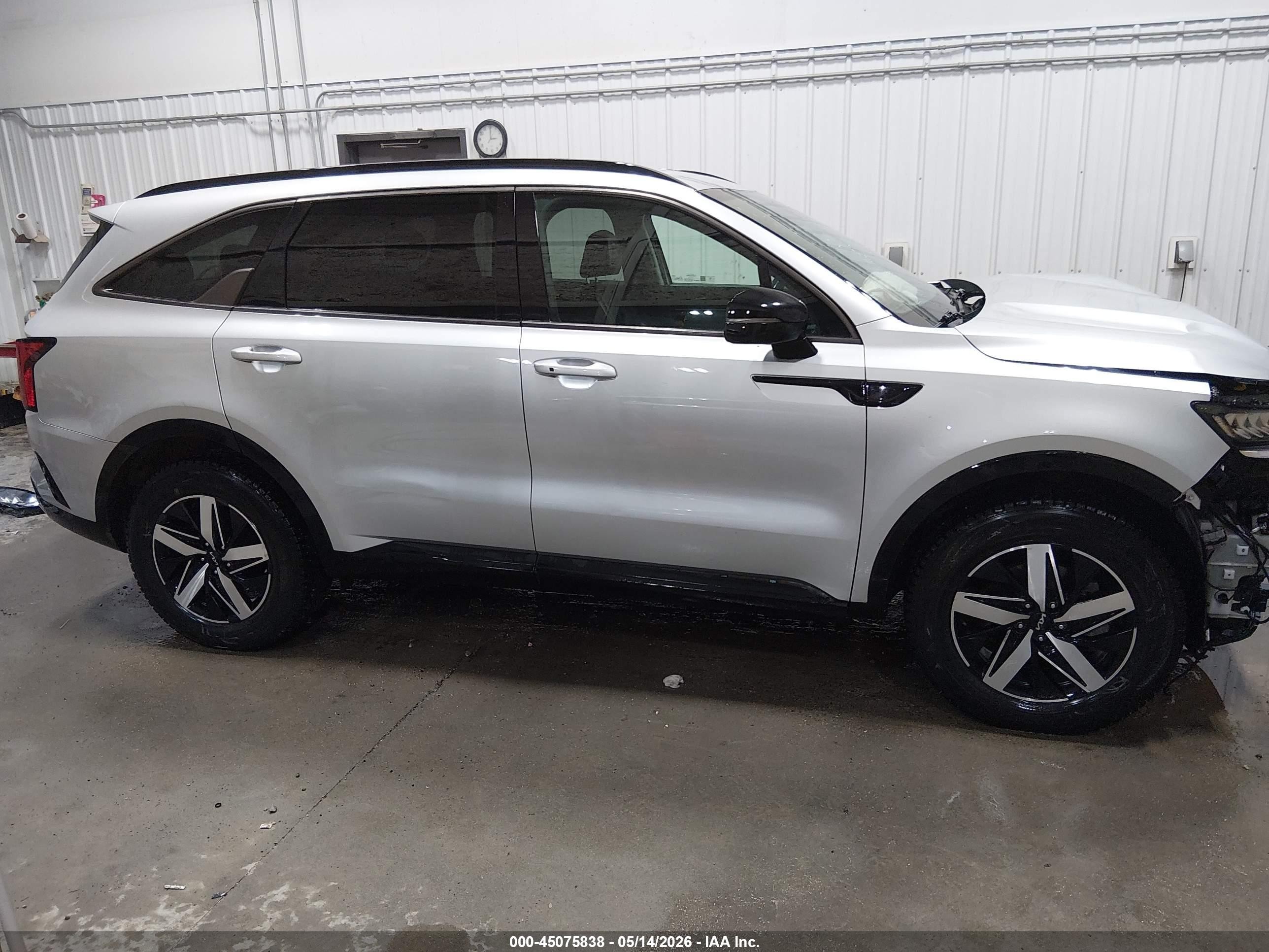 2022 Kia Sorento Ex Silver vin: 5XYRH4LF6NG091803