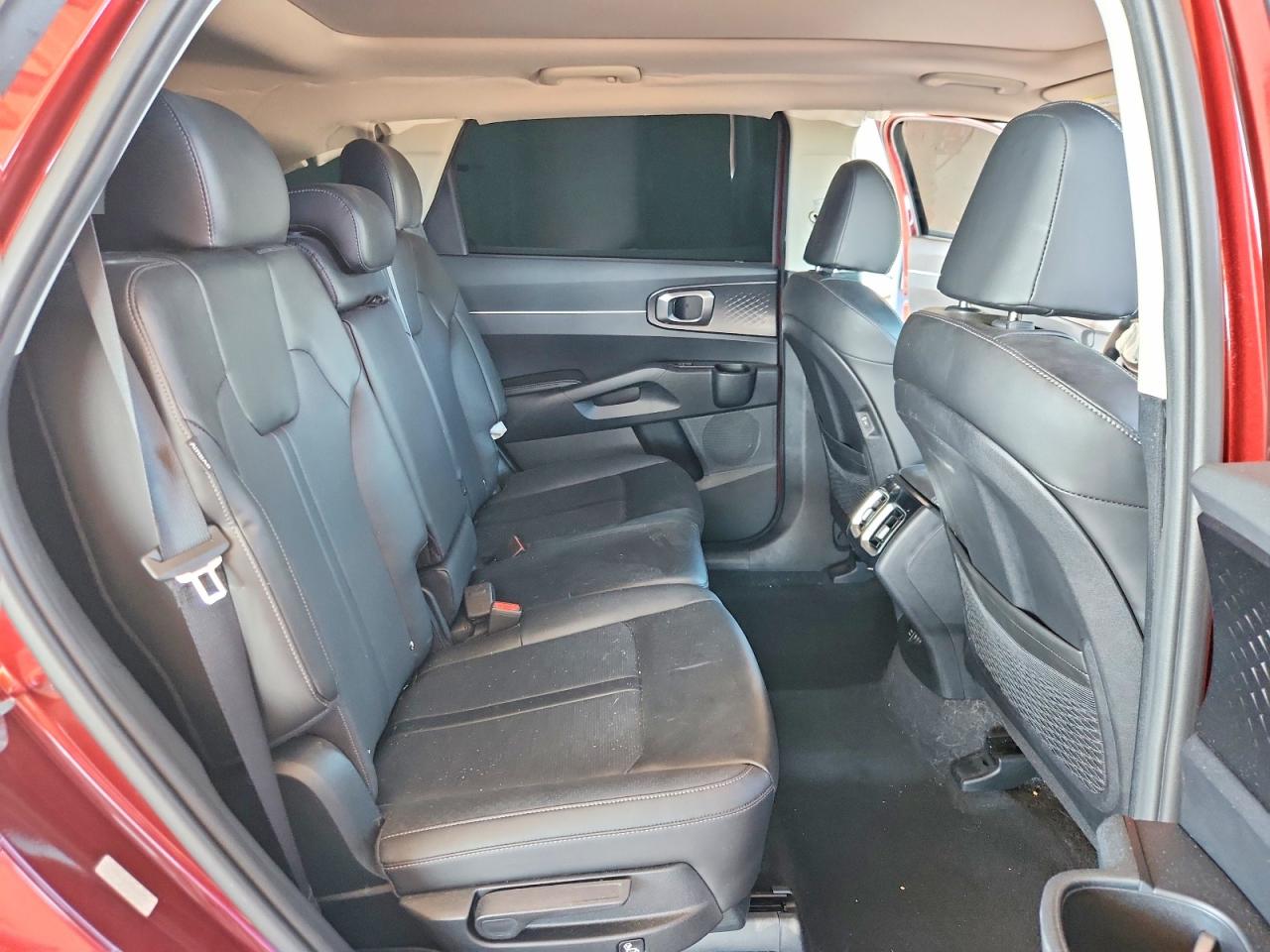 2024 Kia Sorento S Burgundy vin: 5XYRL4JC0RG279343