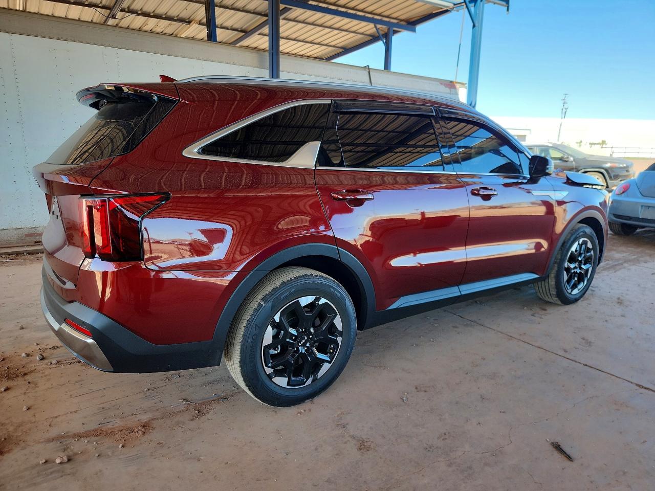 2024 Kia Sorento S Burgundy vin: 5XYRL4JC0RG279343