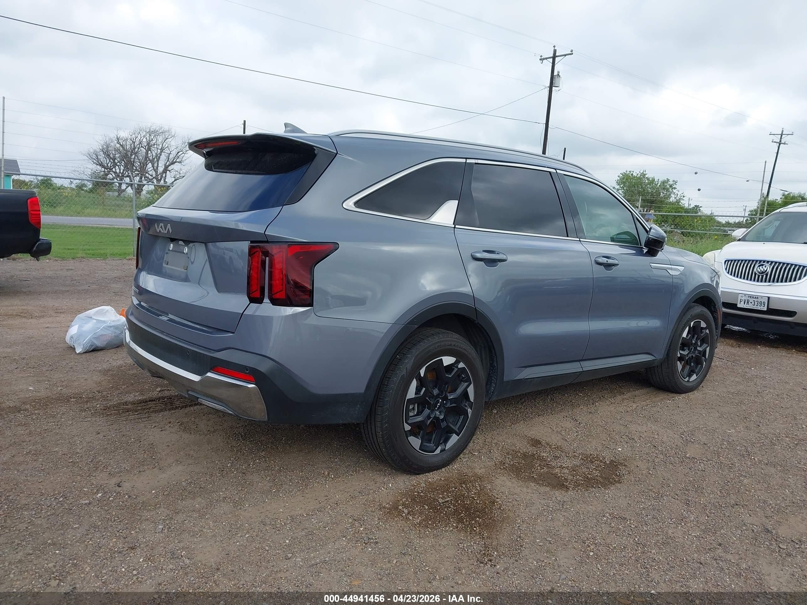 2024 Kia Sorento S Blue vin: 5XYRL4JC0RG294053