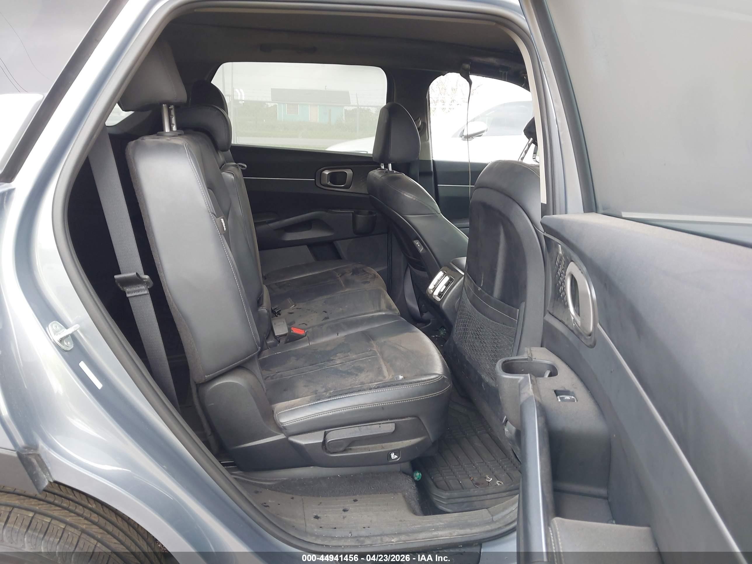 2024 Kia Sorento S Blue vin: 5XYRL4JC0RG294053