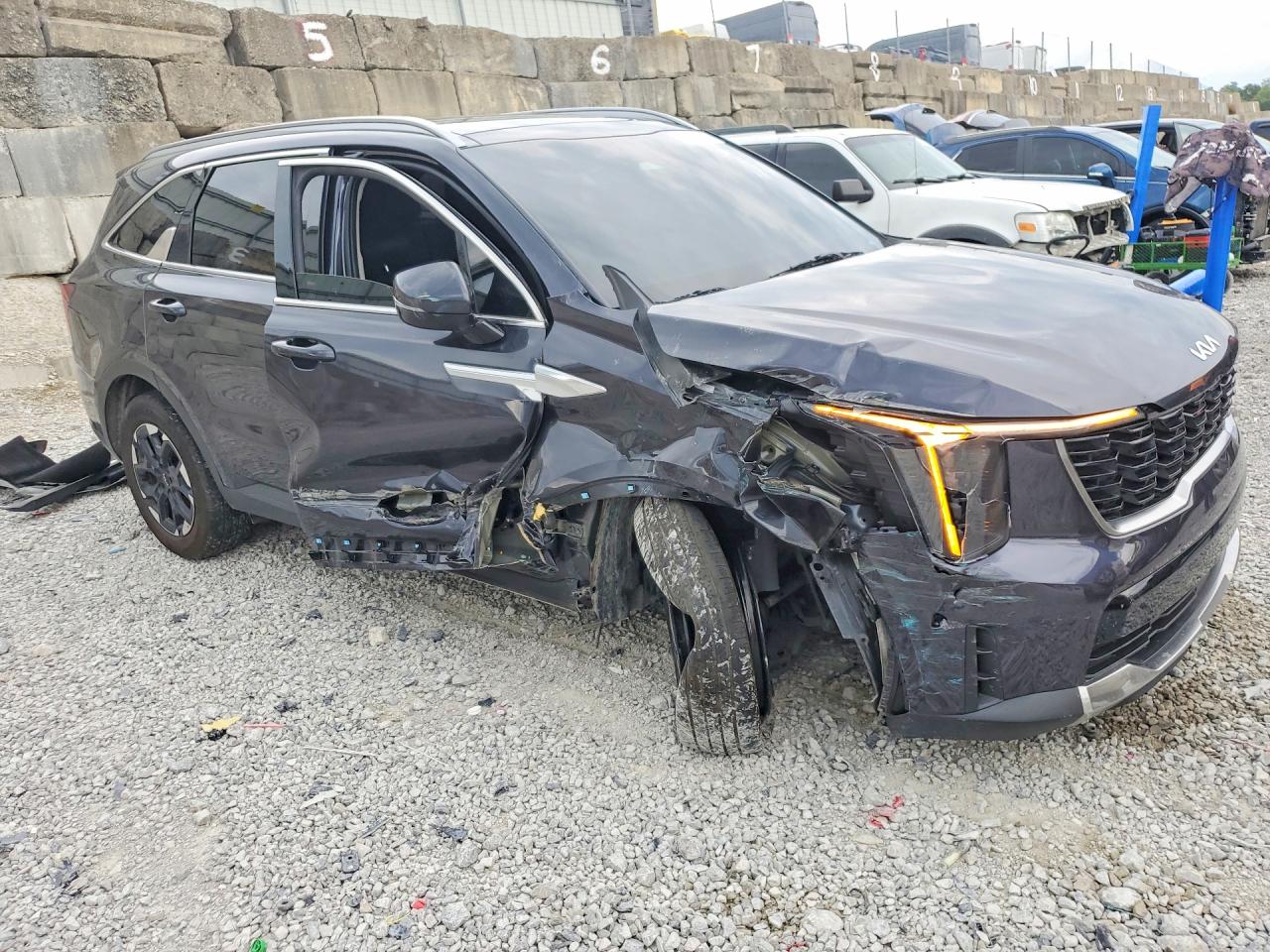 2025 Kia Sorento S Gray vin: 5XYRL4JC2SG354730