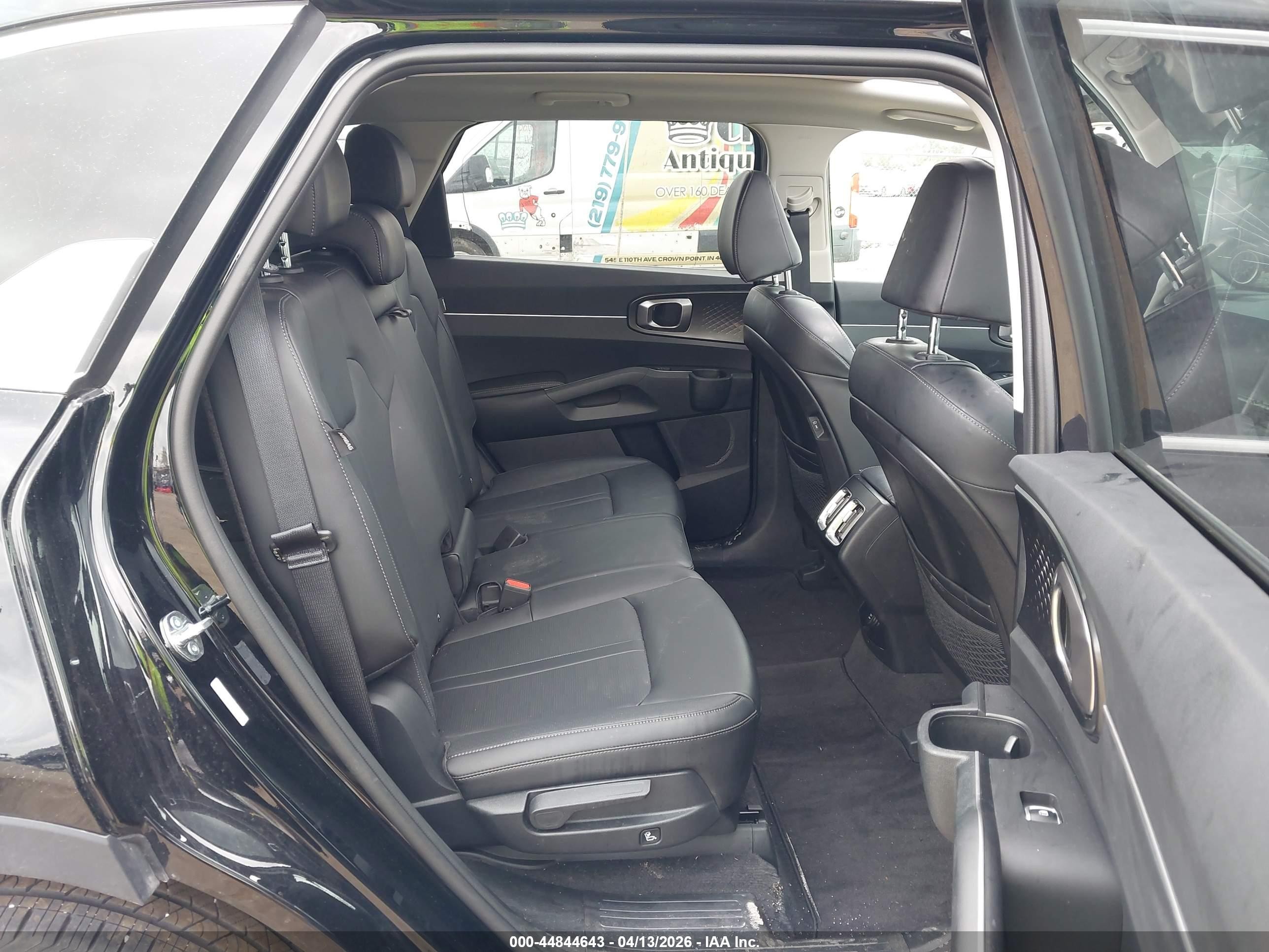 2026 Kia Sorento S Black vin: 5XYRL4JC2TG410327