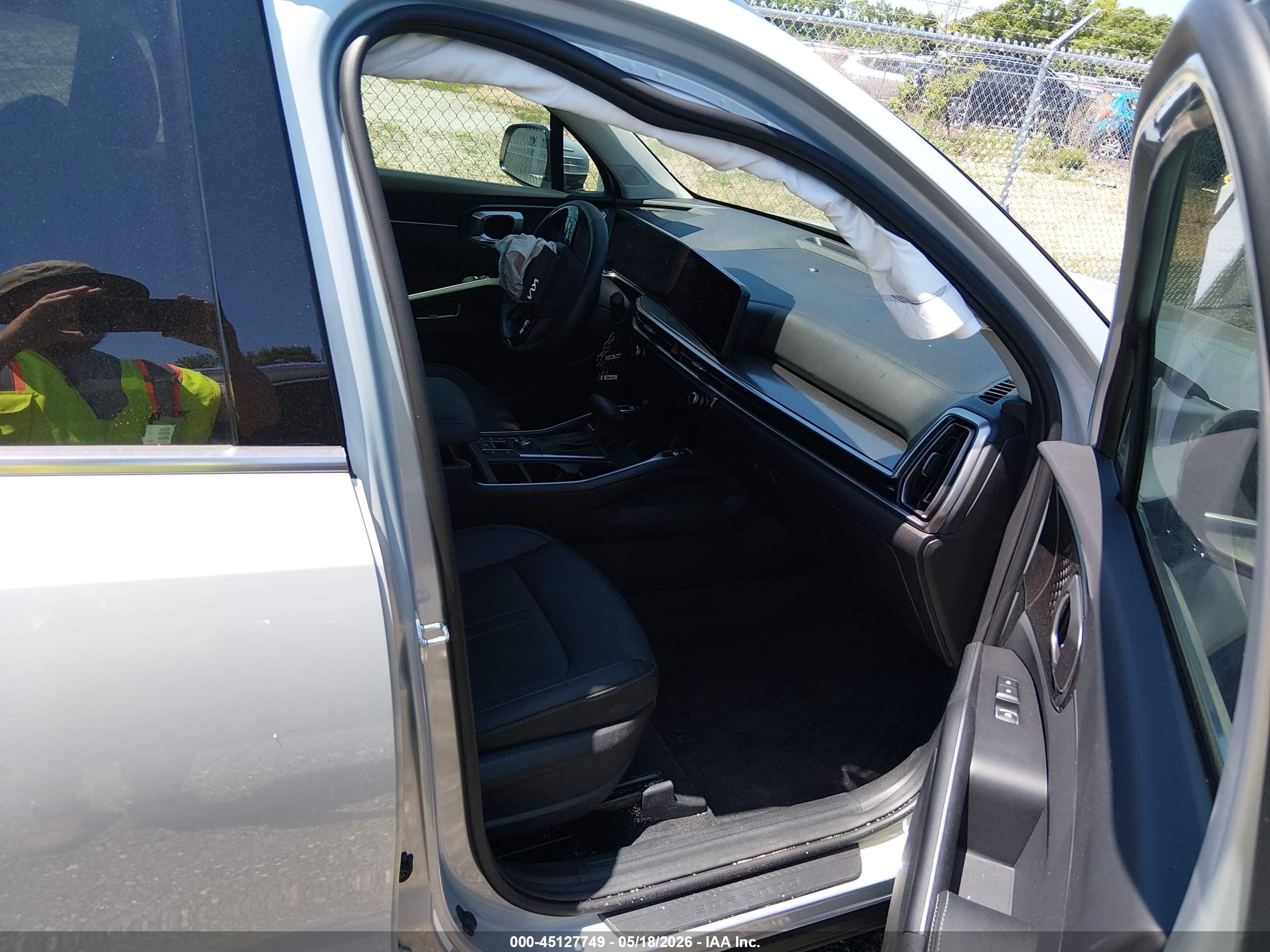 2026 Kia Sorento S Silver vin: 5XYRL4JC6TG431309
