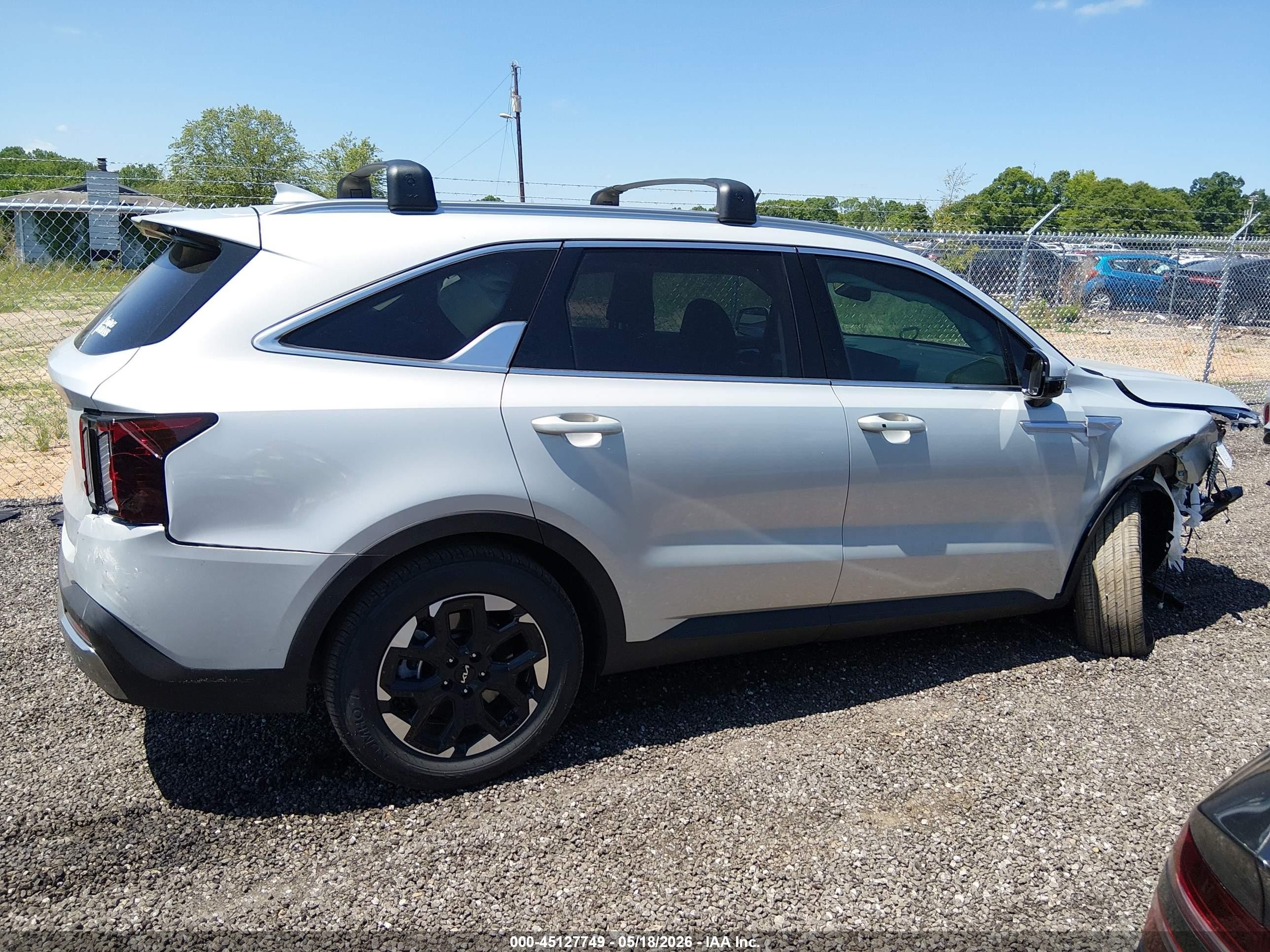 2026 Kia Sorento S Silver vin: 5XYRL4JC6TG431309