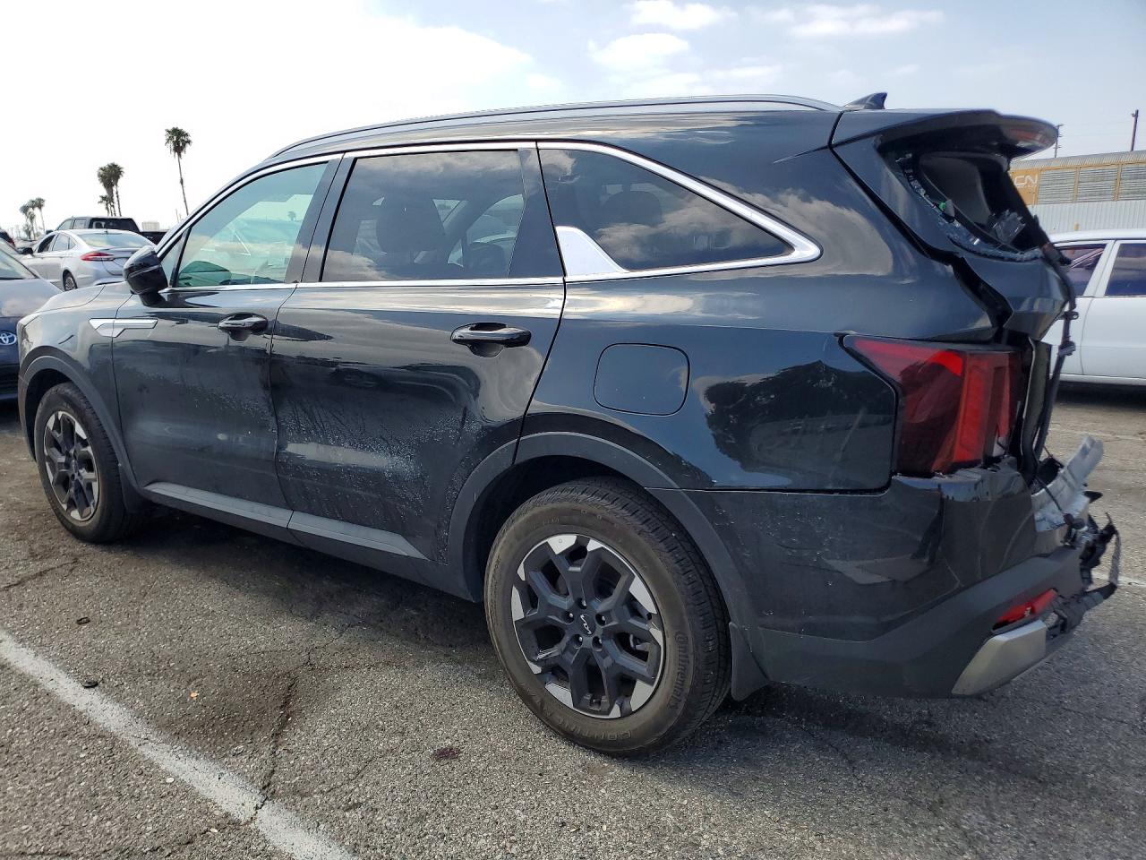 2025 Kia Sorento S Black vin: 5XYRL4JC8SG384802