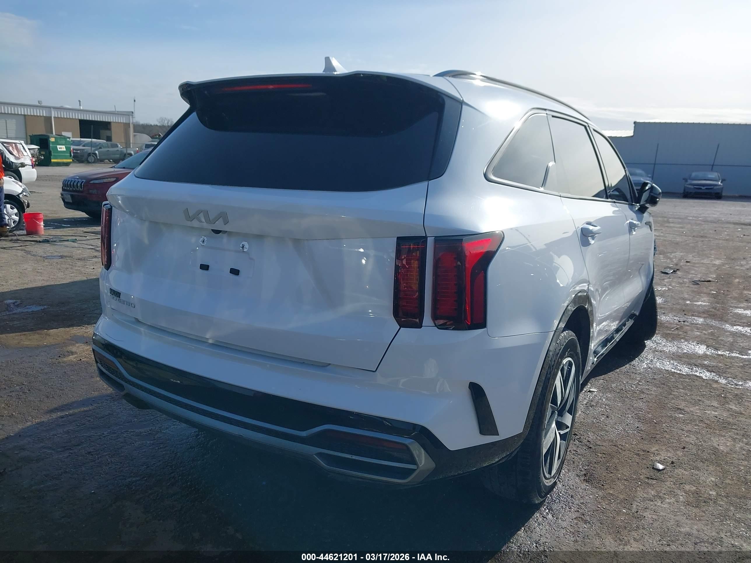 2023 Kia Sorento S White vin: 5XYRL4LC3PG234391