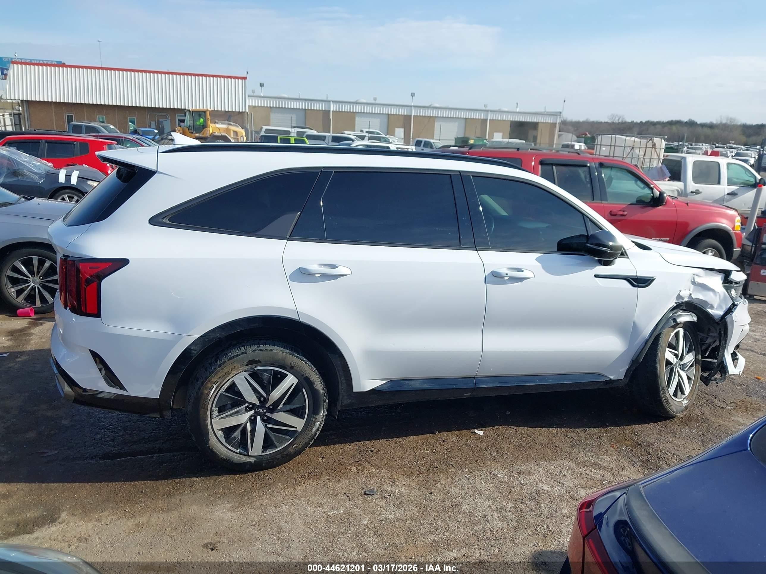 2023 Kia Sorento S White vin: 5XYRL4LC3PG234391