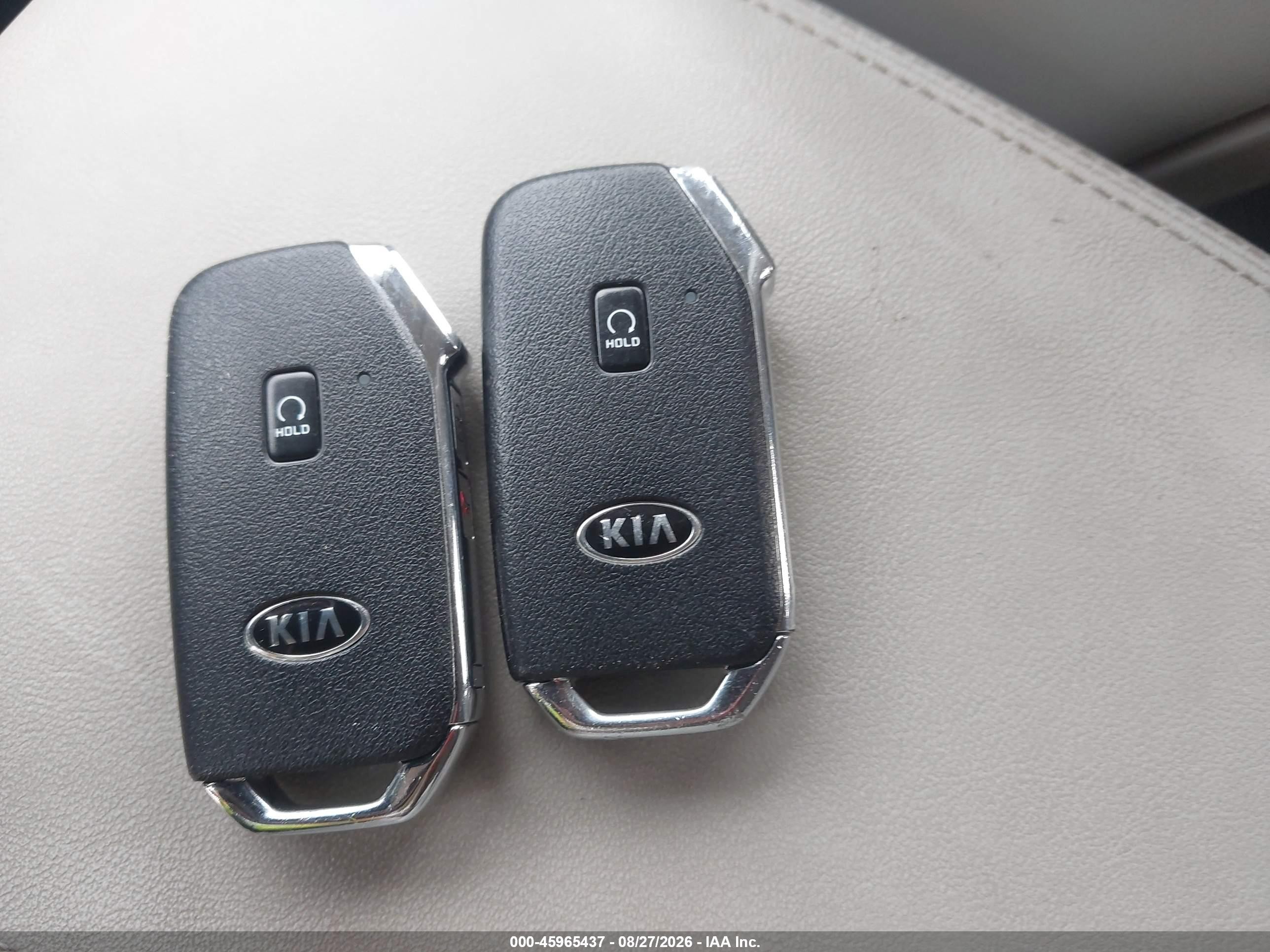 2021 Kia Sorento S Maroon vin: 5XYRLDLC5MG021275