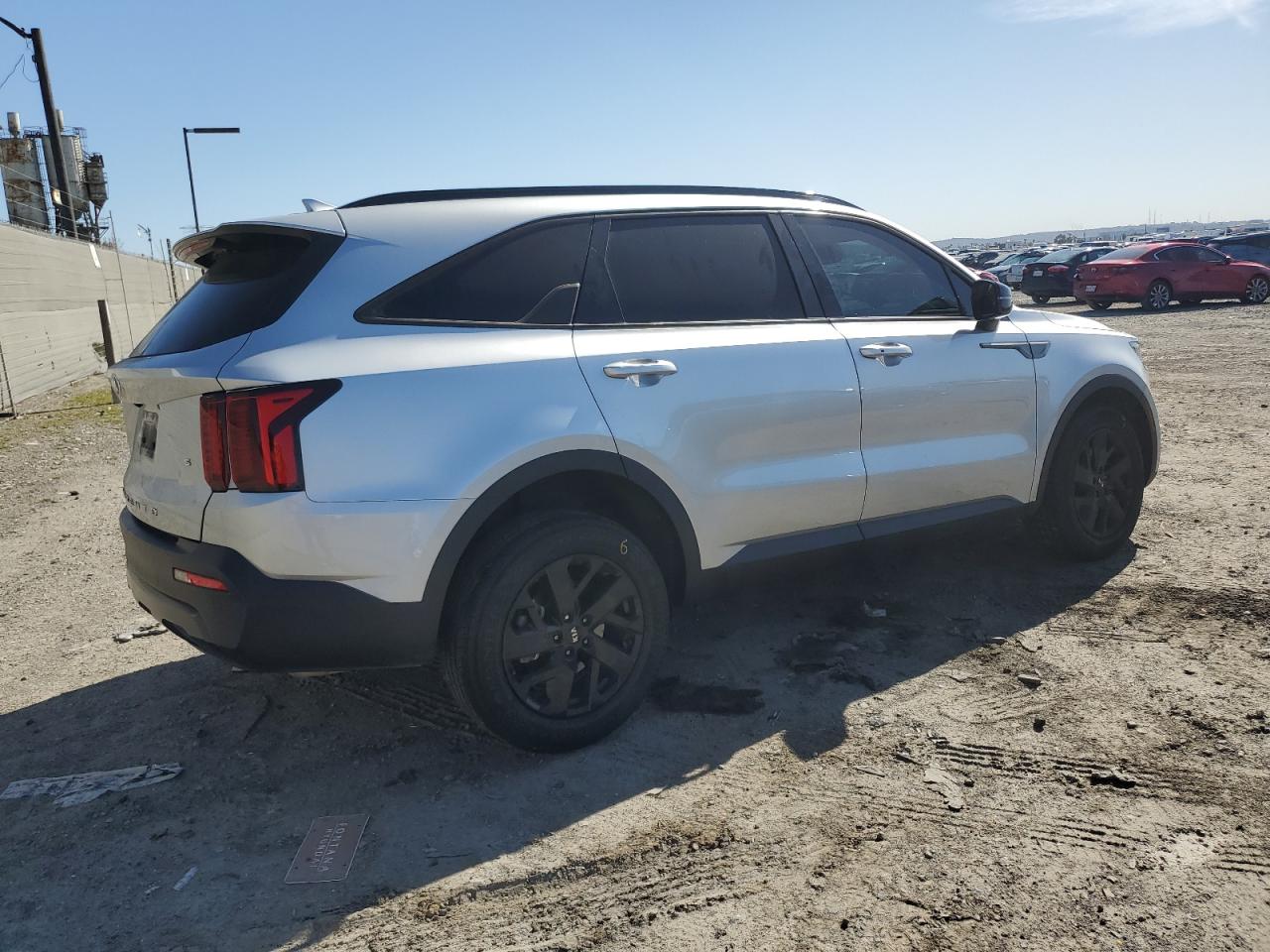 2021 Kia Sorento S   Silver vin: 5XYRLDLC8MG007922