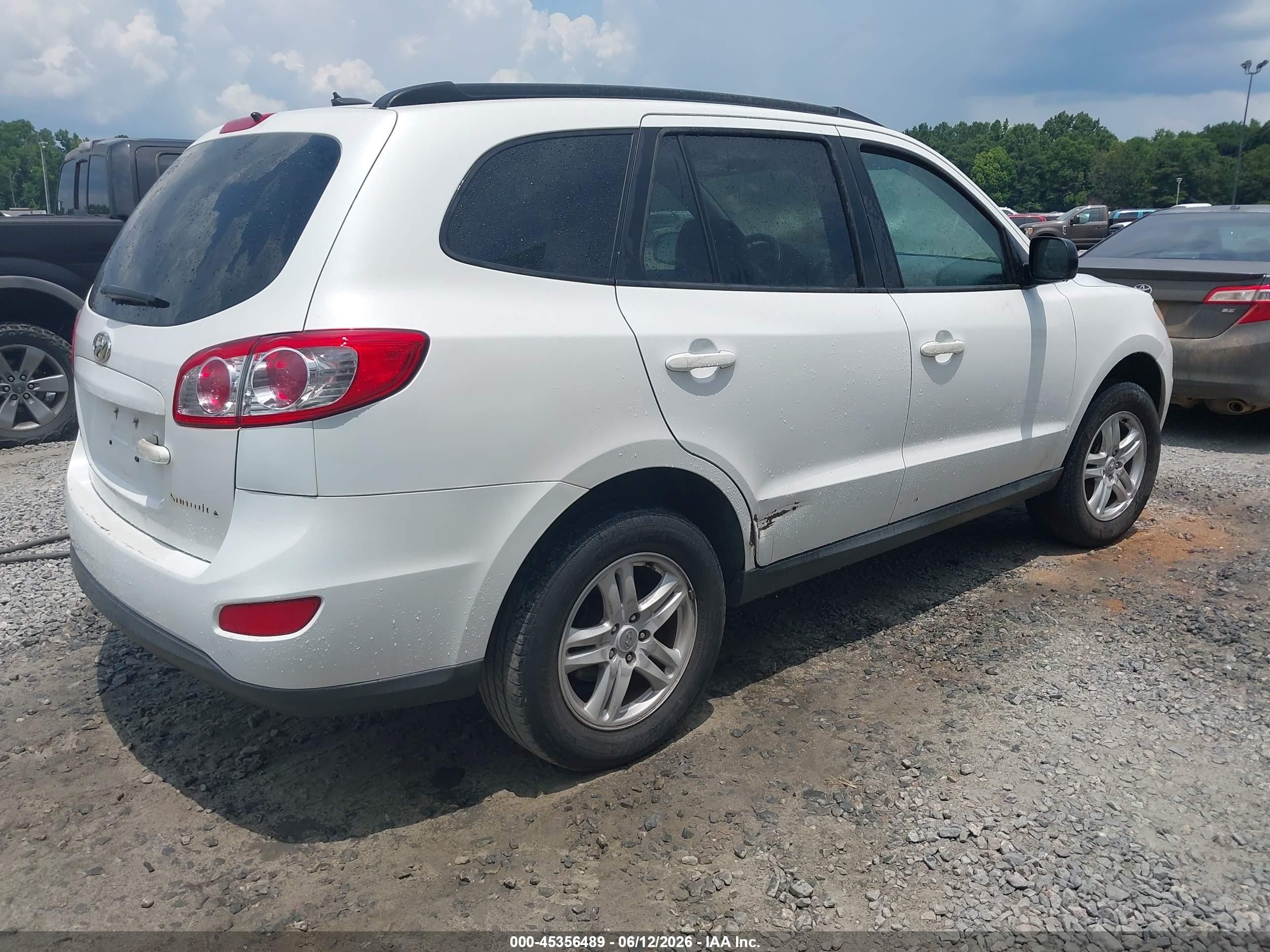 2011 Hyundai Santa Fe Gls White vin: 5XYZG3AB0BG018371