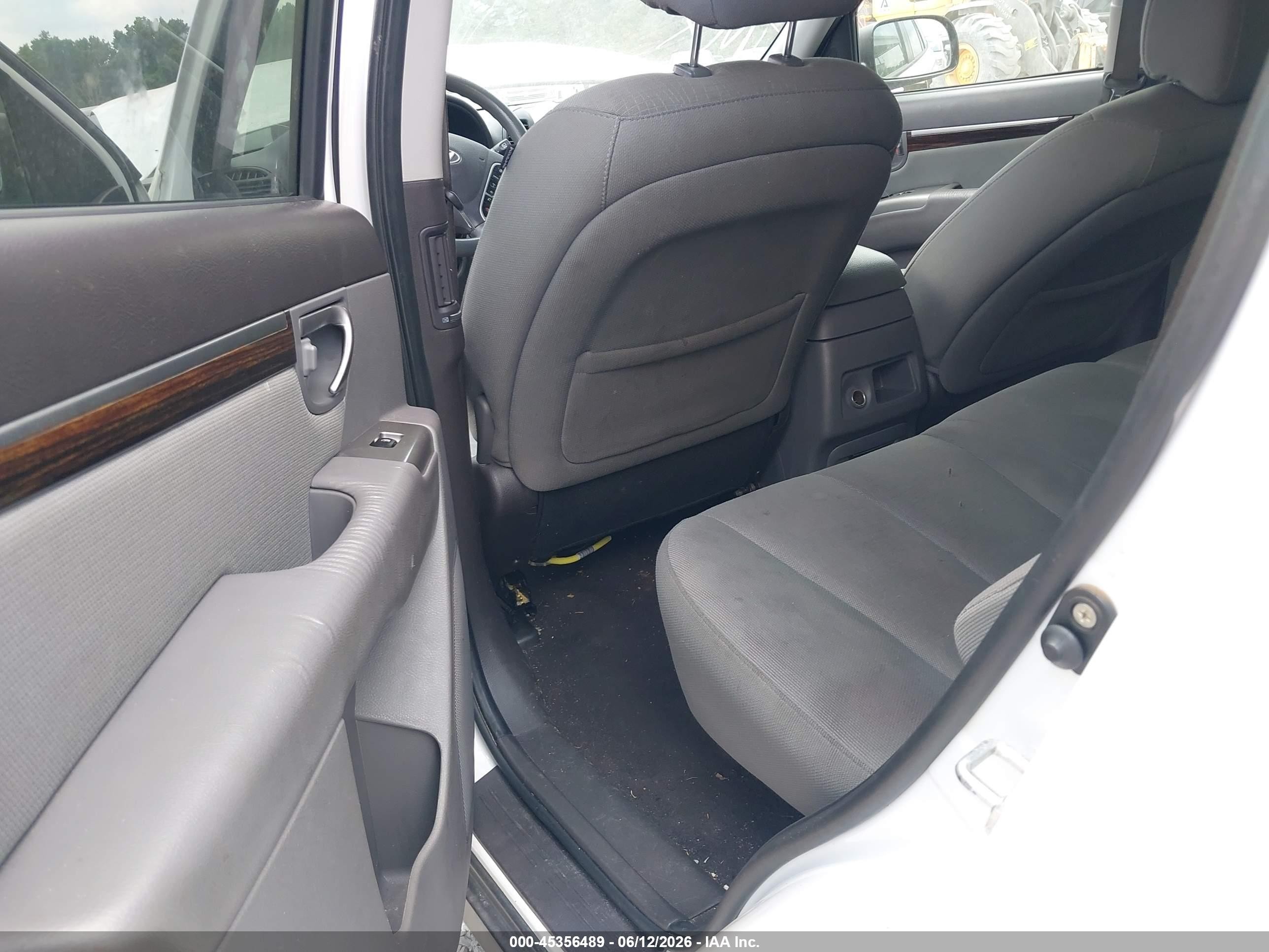 2011 Hyundai Santa Fe Gls White vin: 5XYZG3AB0BG018371