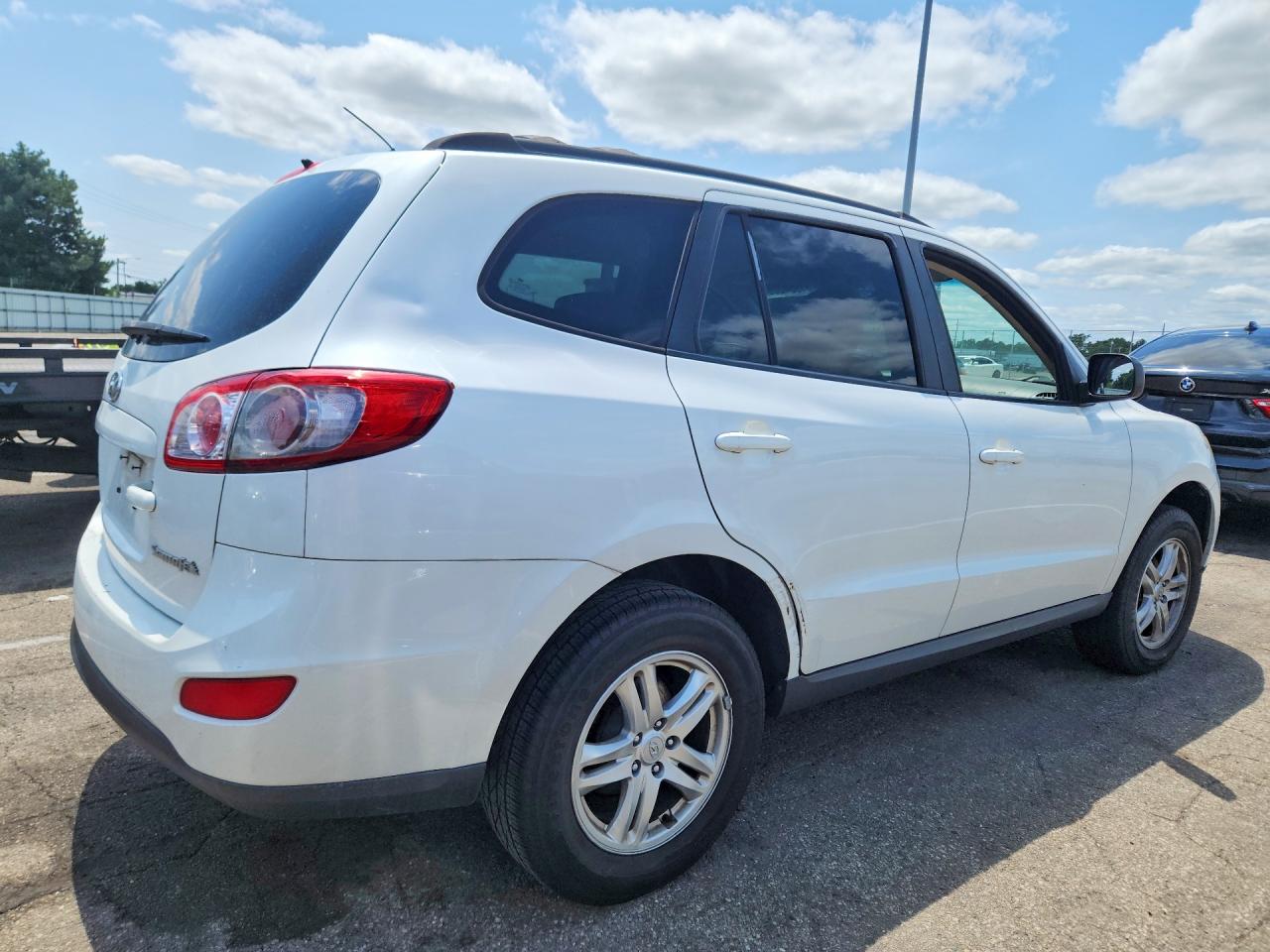 2011 Hyundai Santa Fe Gls White vin: 5XYZG3AB0BG085200
