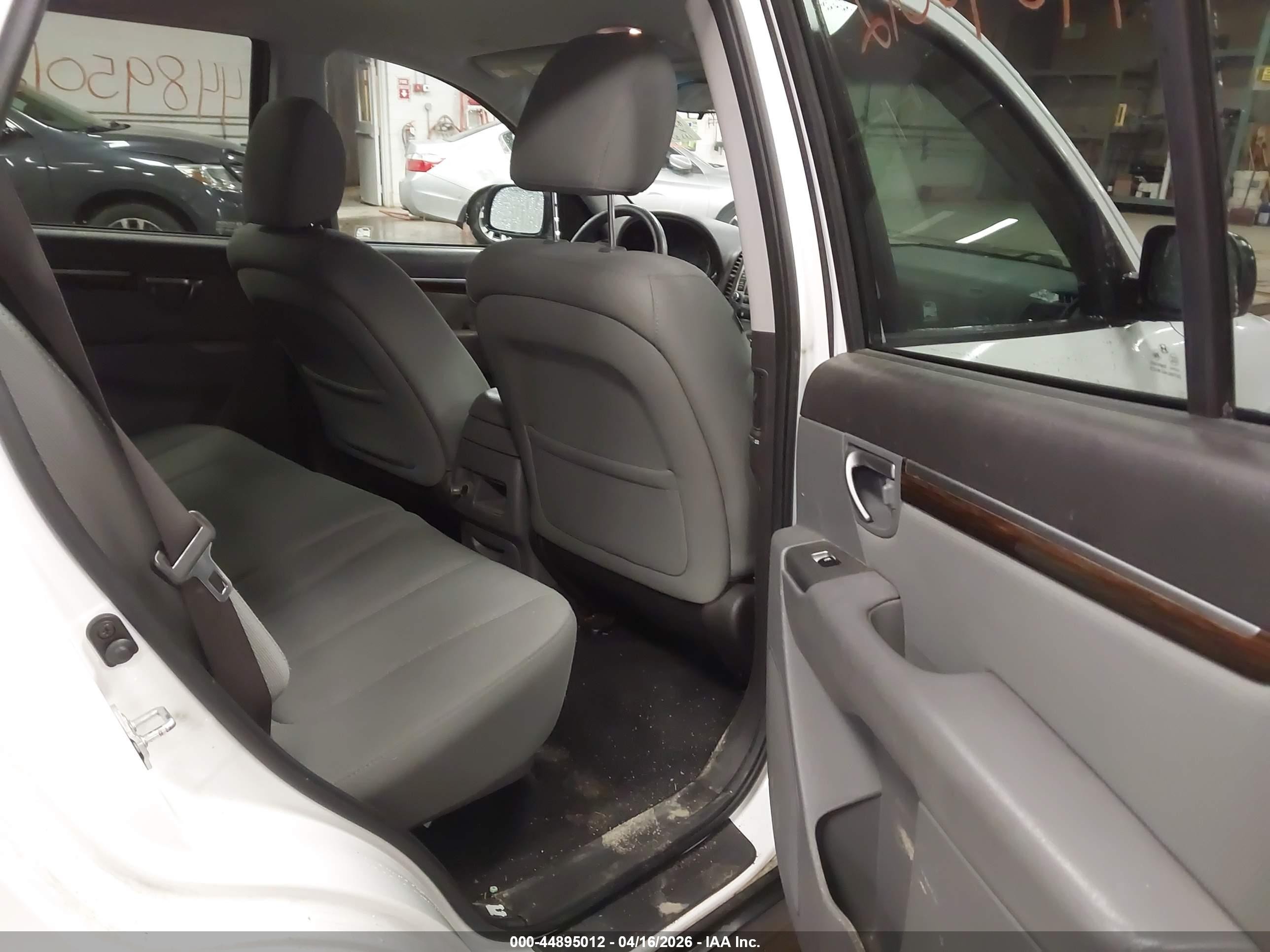 2012 Hyundai Santa Fe Gls Белый vin: 5XYZG3AB0CG130914