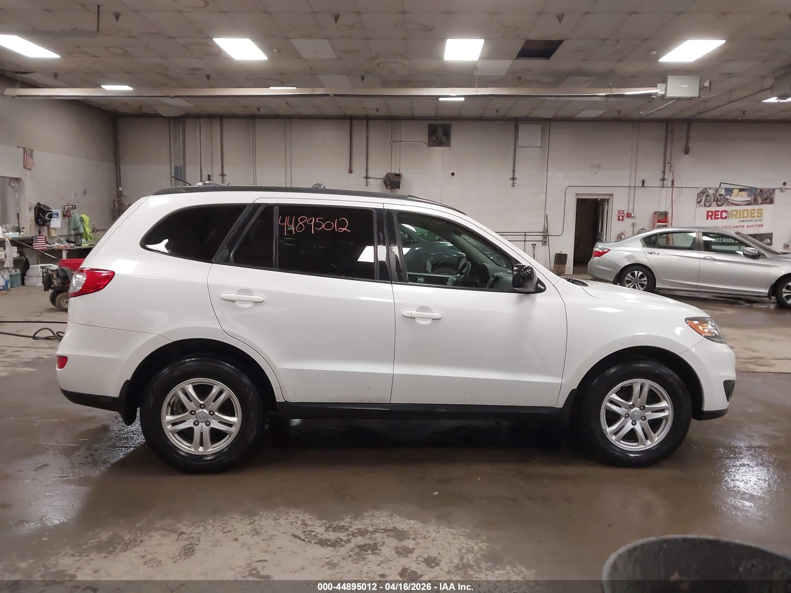 2012 Hyundai Santa Fe Gls Белый vin: 5XYZG3AB0CG130914