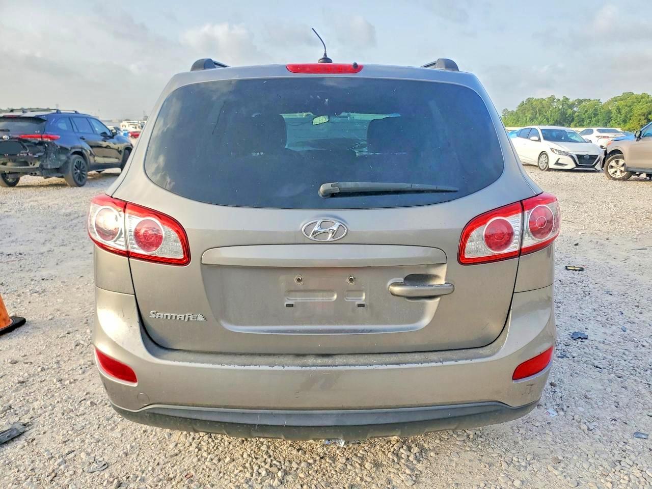 2012 Hyundai Santa Fe Gls Gray vin: 5XYZG3AB0CG134090
