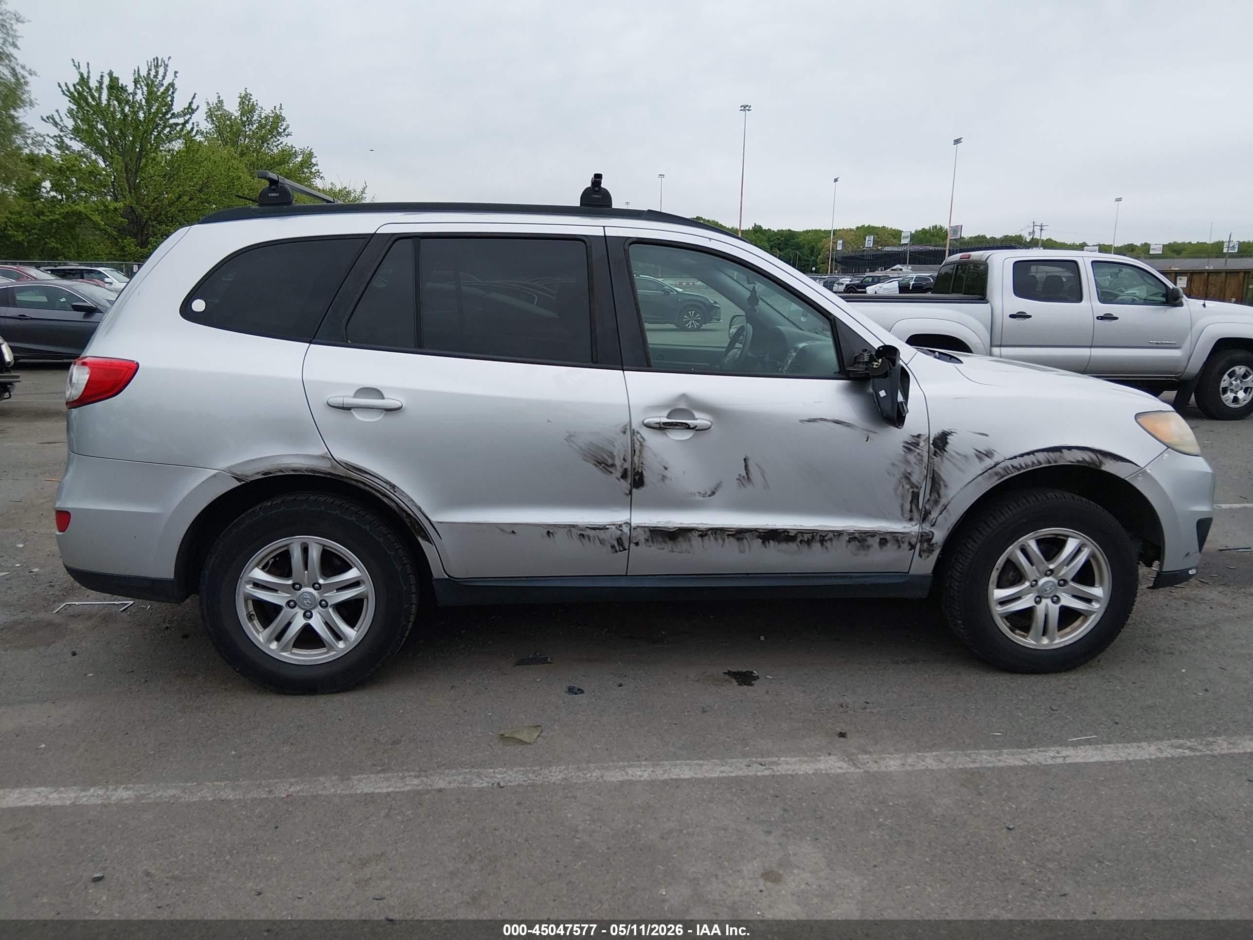 2012 Hyundai Santa Fe Gls Silver vin: 5XYZG3AB0CG137622