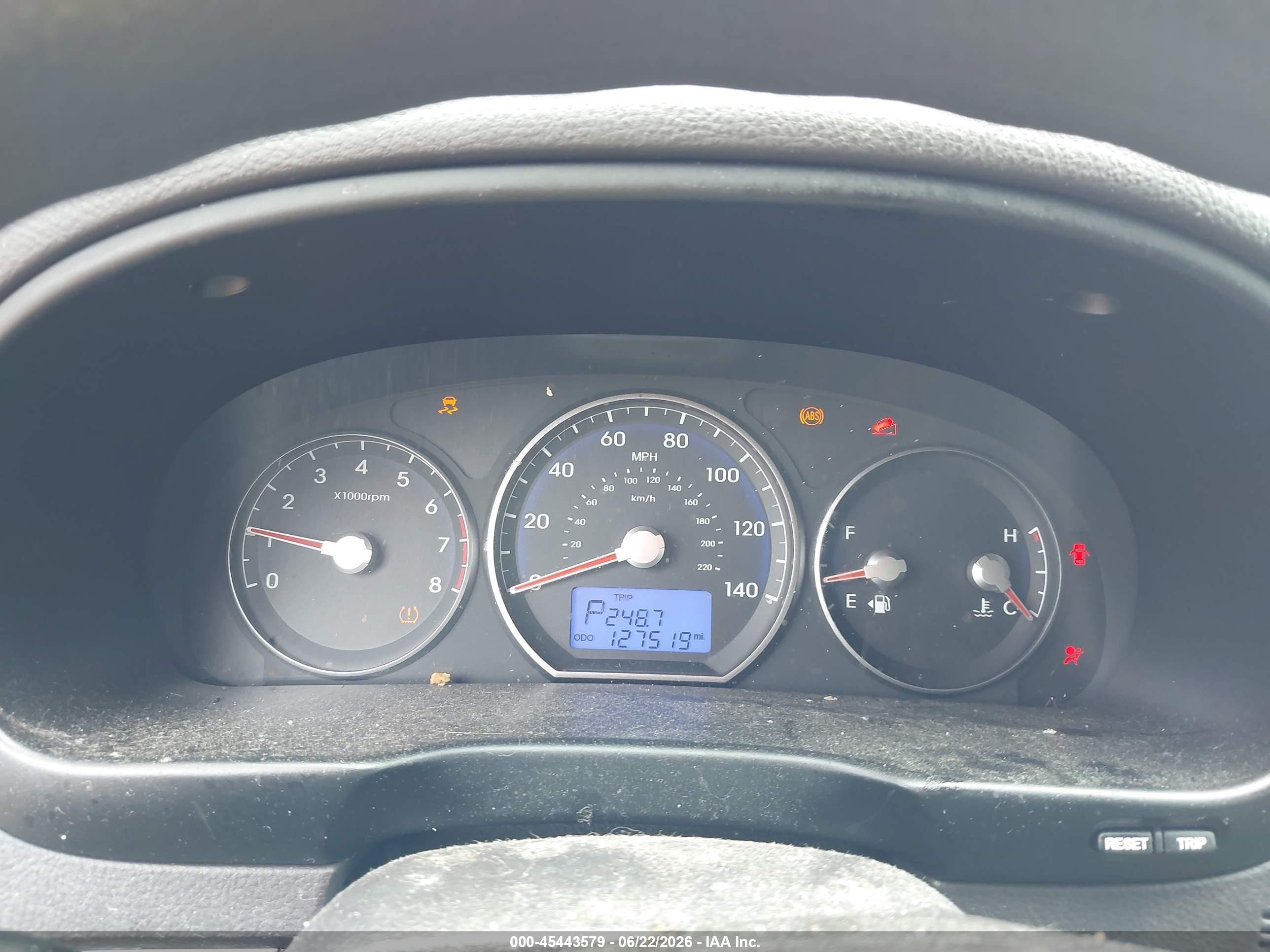 2012 Hyundai Santa Fe Gls Silver vin: 5XYZG3AB0CG167820