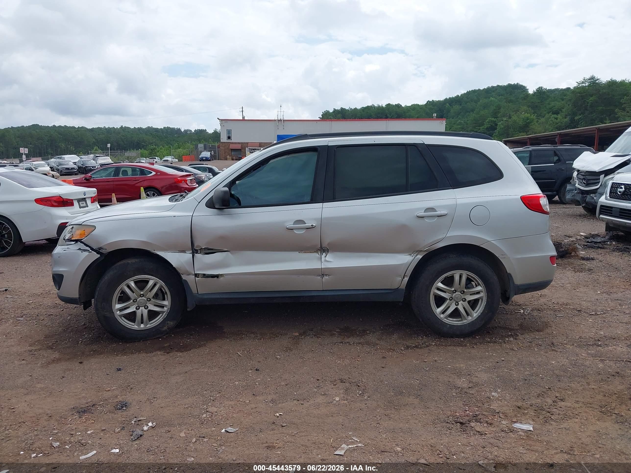 2012 Hyundai Santa Fe Gls Silver vin: 5XYZG3AB0CG167820