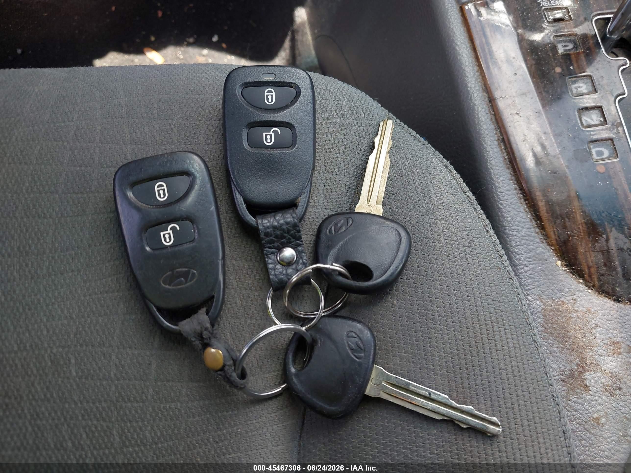 2011 Hyundai Santa Fe Gls Silver vin: 5XYZG3AB1BG004916
