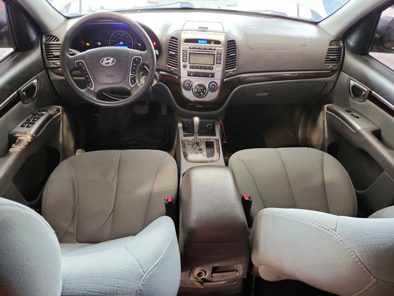 2012 Hyundai Santa Fe Gls White vin: 5XYZG3AB1CG153747