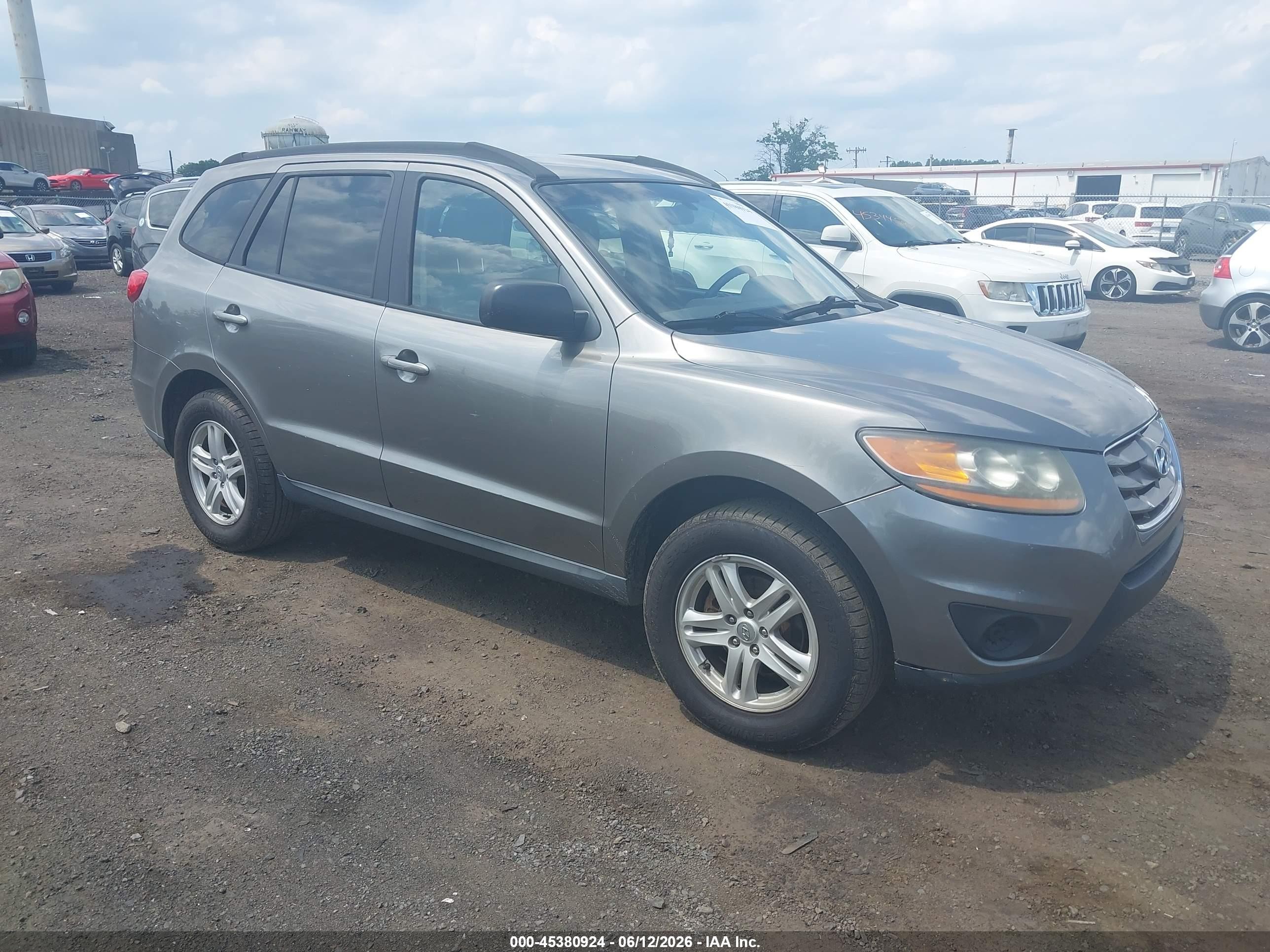 5XYZG3AB2BG010076
