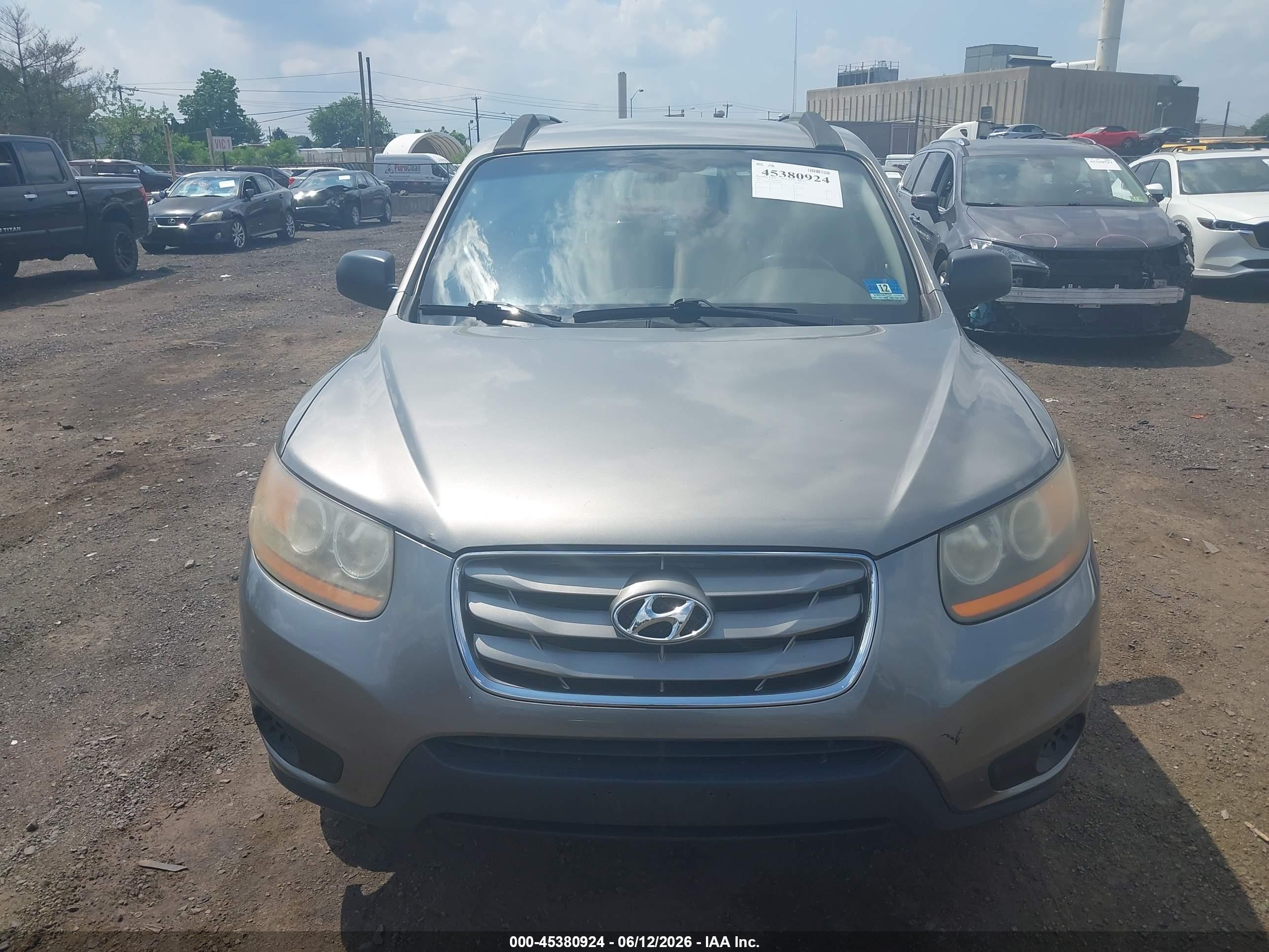 2011 Hyundai Santa Fe Gls Silver vin: 5XYZG3AB2BG010076
