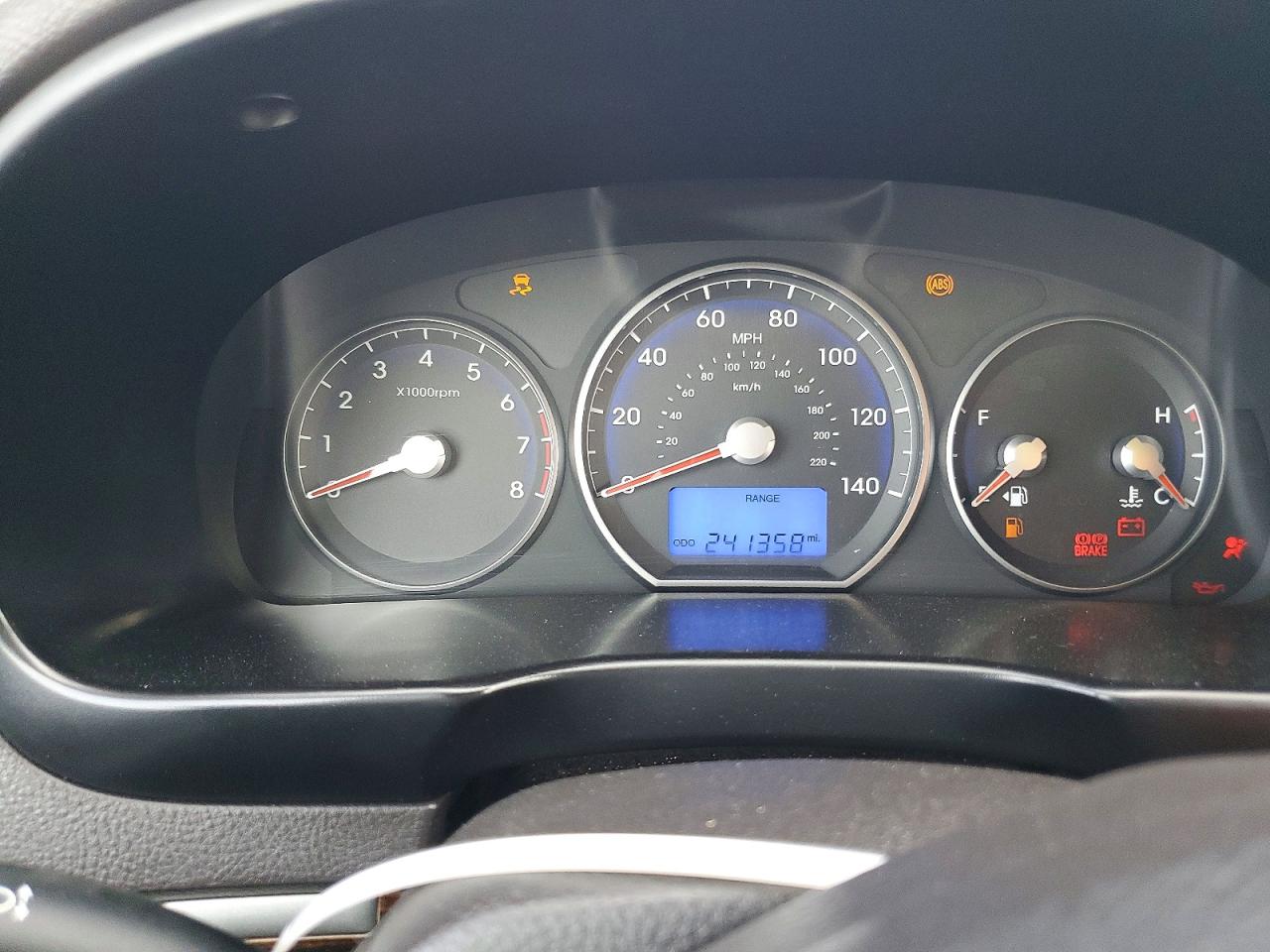 2011 Hyundai Santa Fe Gls Silver vin: 5XYZG3AB2BG076031