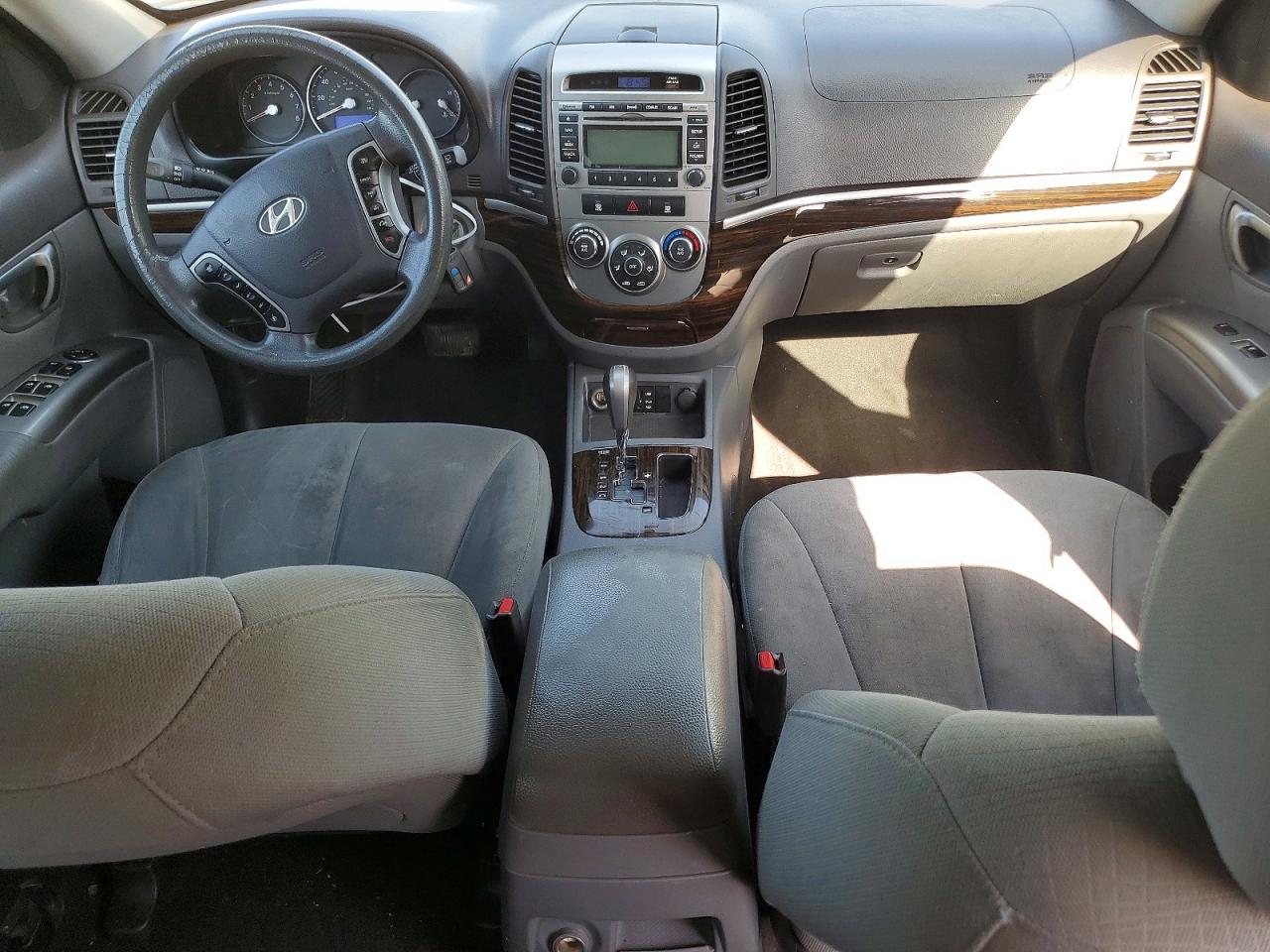 2011 Hyundai Santa Fe Gls Silver vin: 5XYZG3AB2BG076031