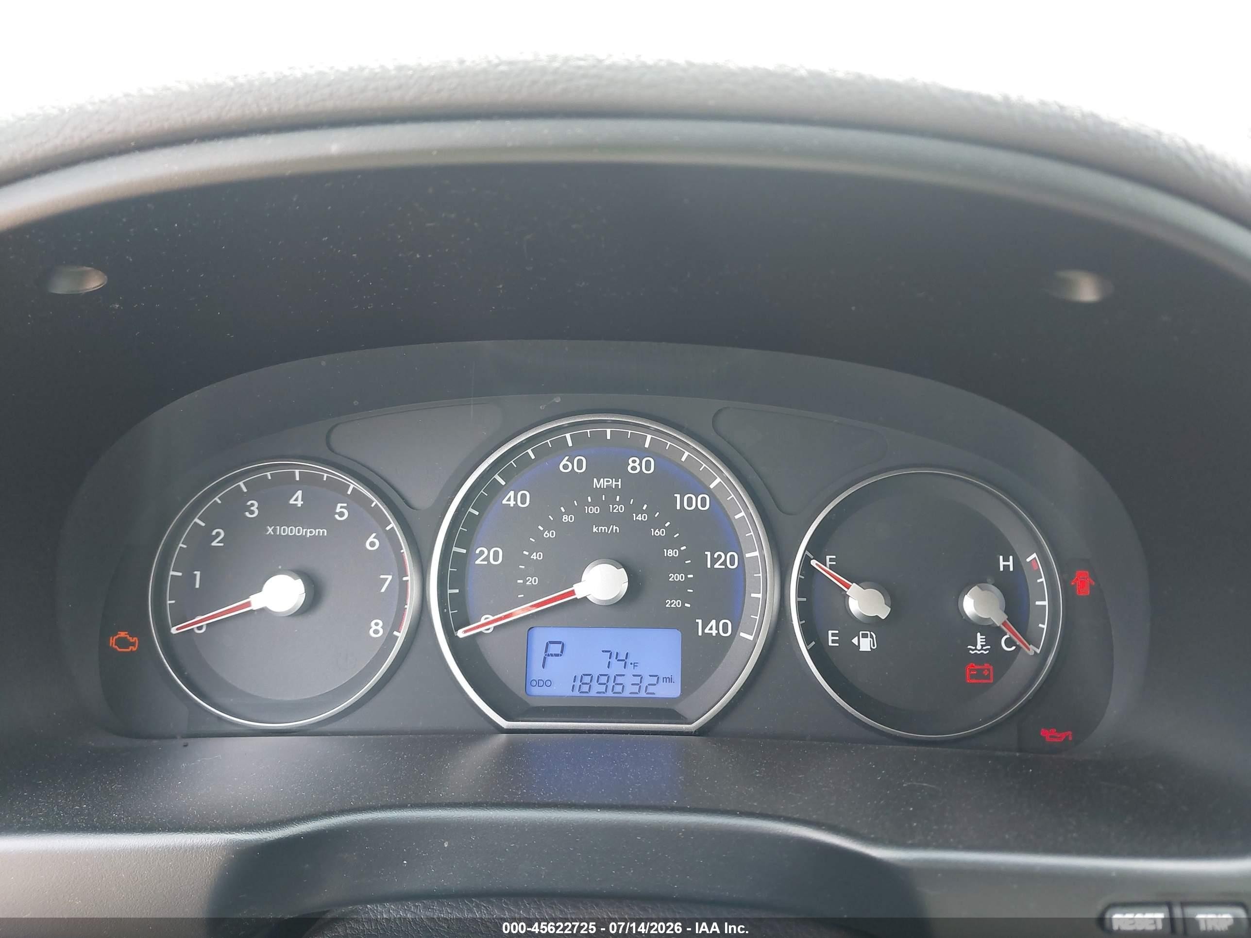 2012 Hyundai Santa Fe Gls Brown vin: 5XYZG3AB2CG112155