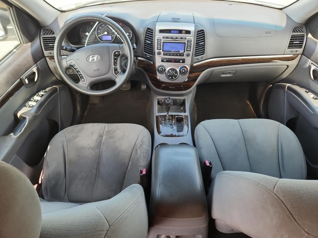 2012 Hyundai Santa Fe Gls White vin: 5XYZG3AB2CG114567