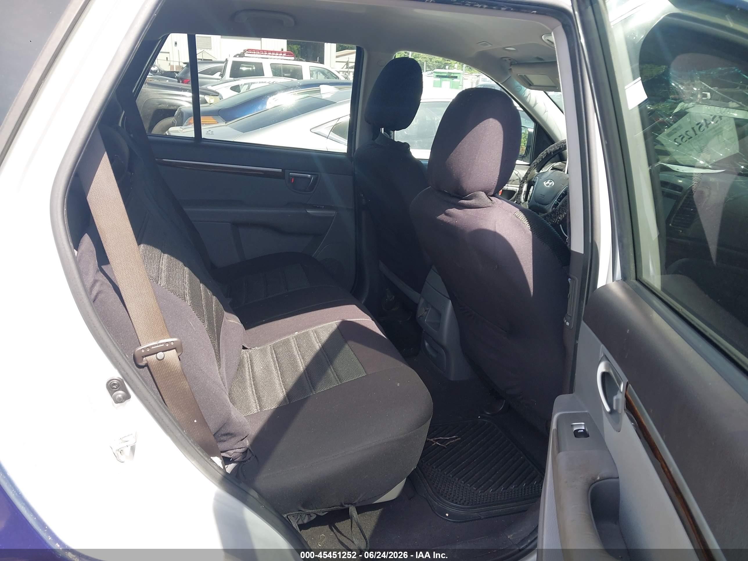 2012 Hyundai Santa Fe Gls Purple vin: 5XYZG3AB2CG122412