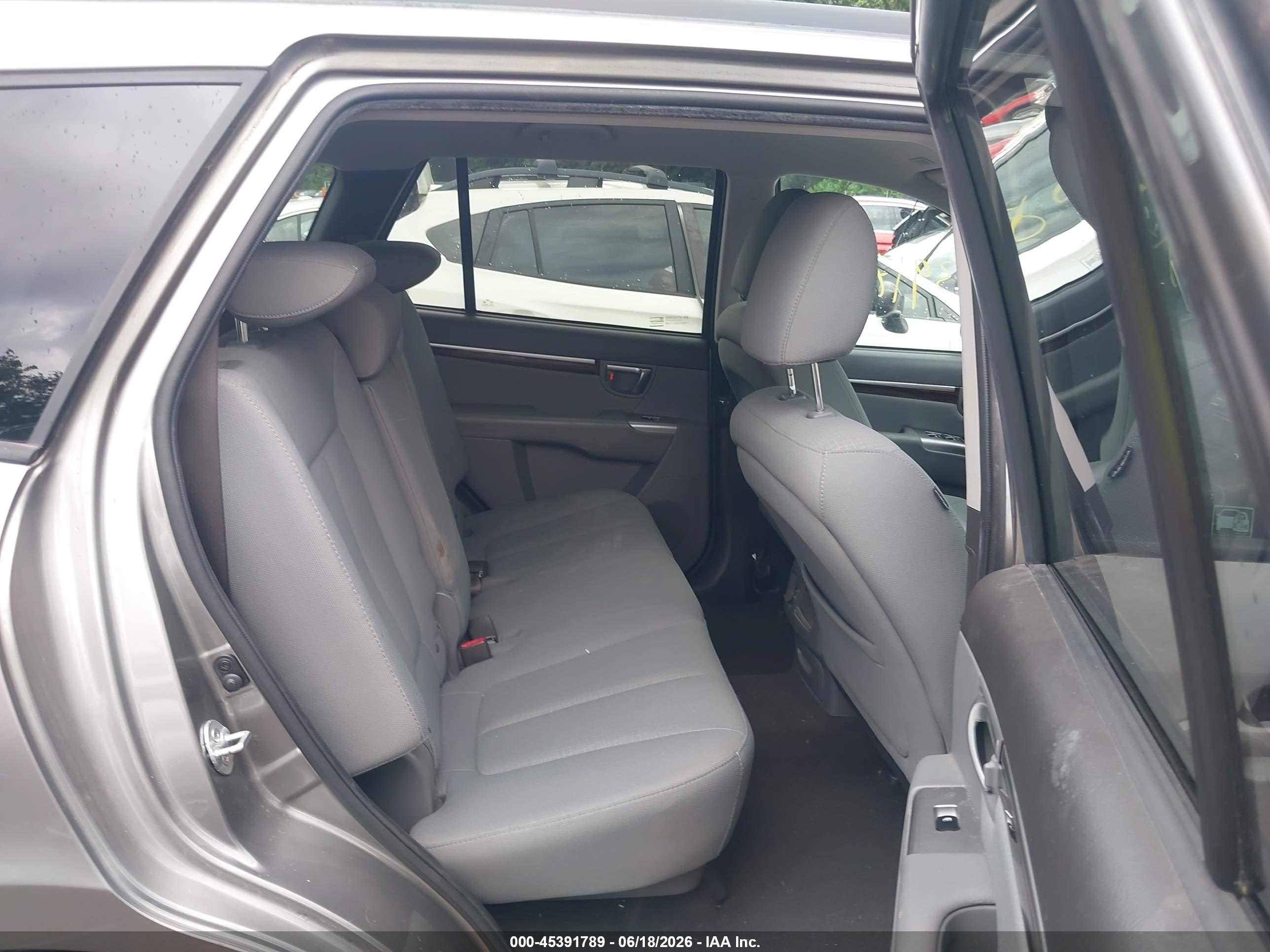 2012 Hyundai Santa Fe Gls Gray vin: 5XYZG3AB3CG115615