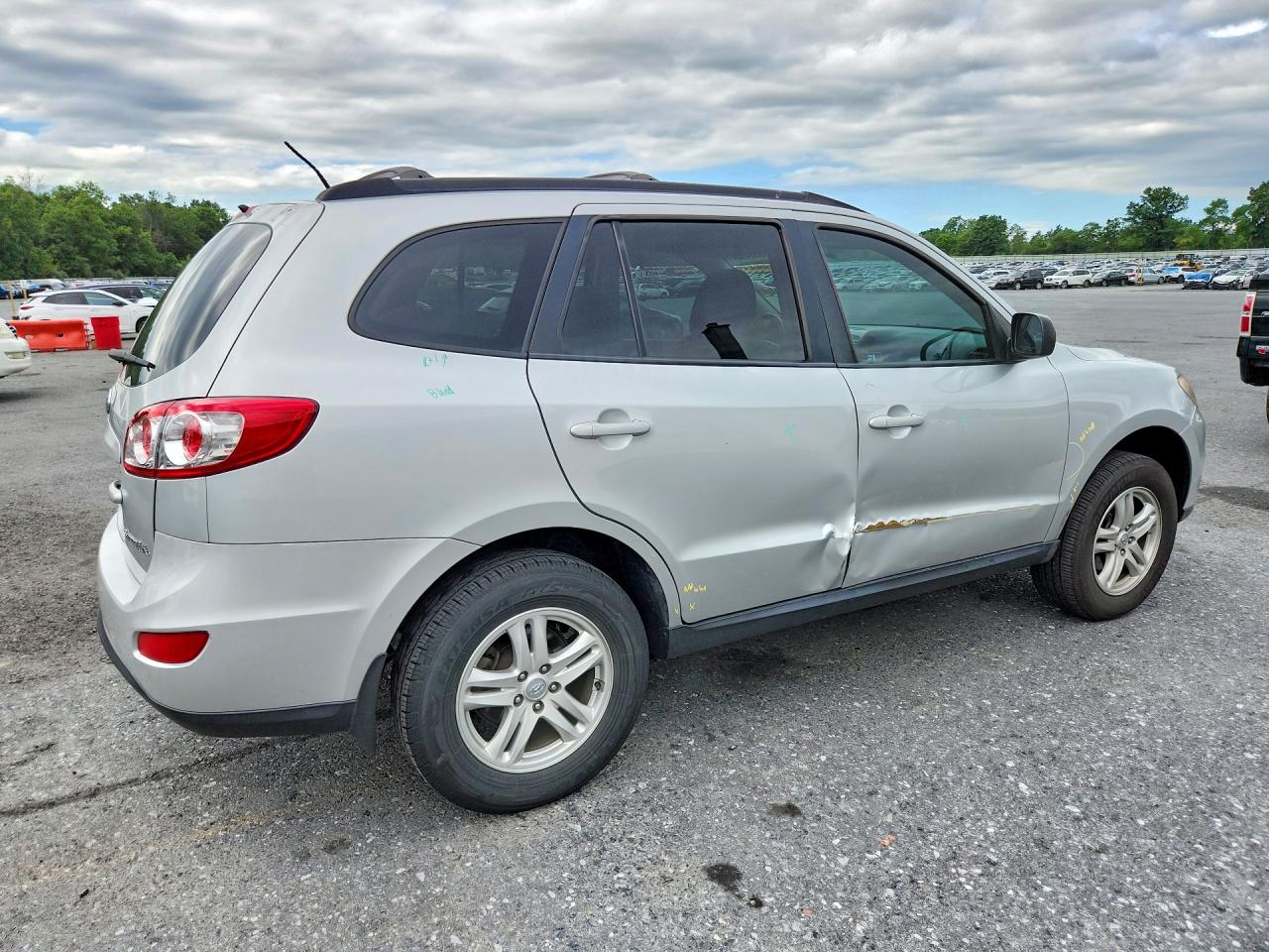 2011 Hyundai Santa Fe Gls Silver vin: 5XYZG3AB4BG037814