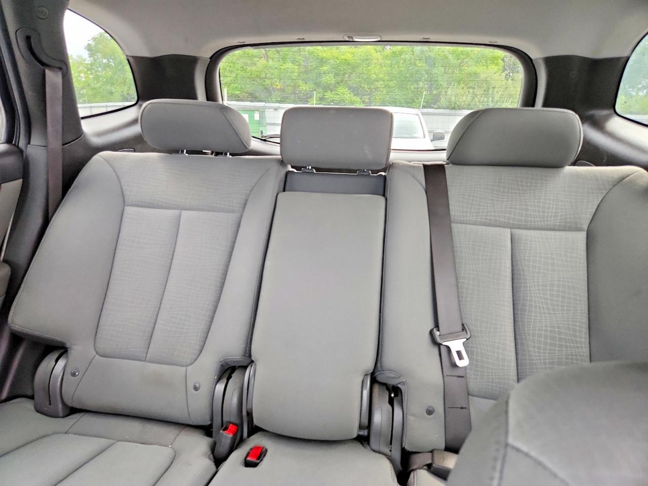 2011 Hyundai Santa Fe Gls Silver vin: 5XYZG3AB4BG037814