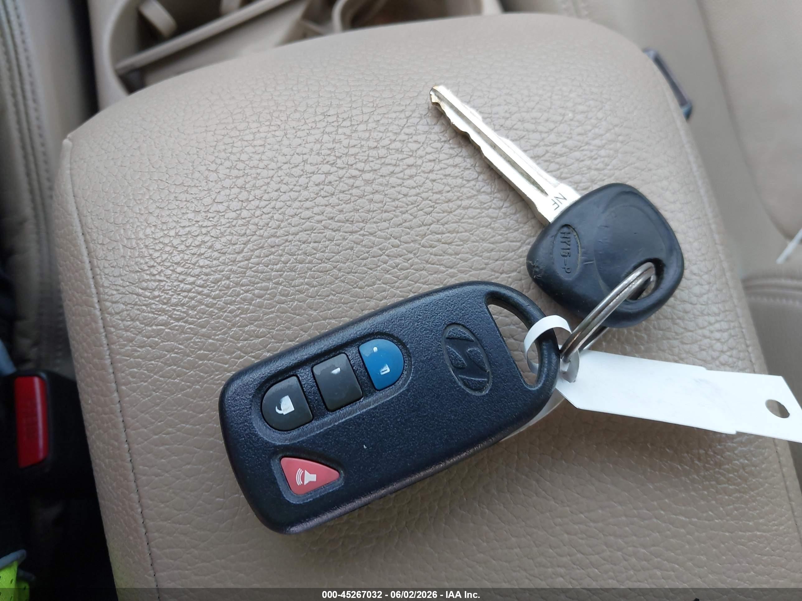 2011 Hyundai Santa Fe Gls White vin: 5XYZG3AB4BG044374