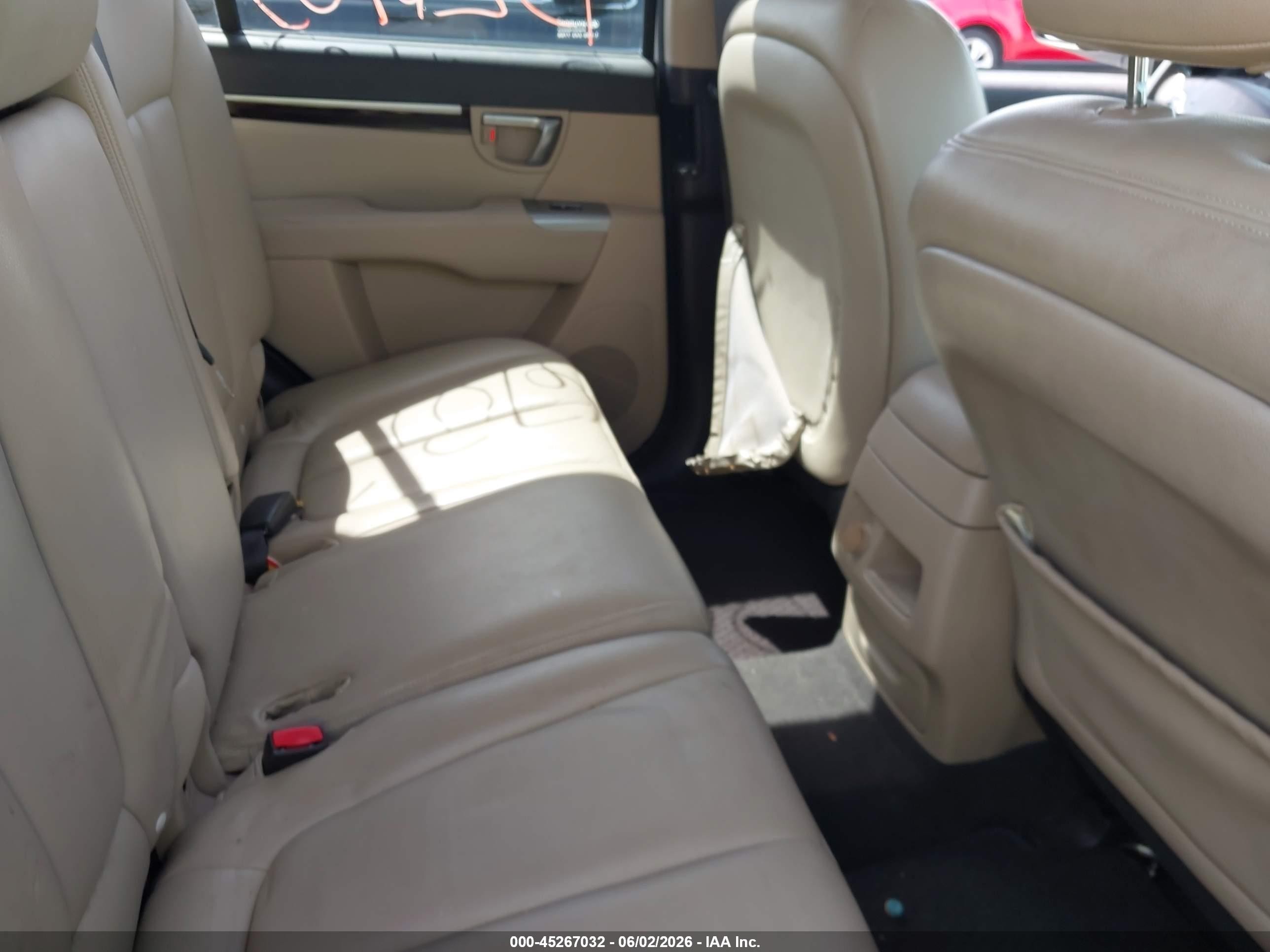 2011 Hyundai Santa Fe Gls White vin: 5XYZG3AB4BG044374
