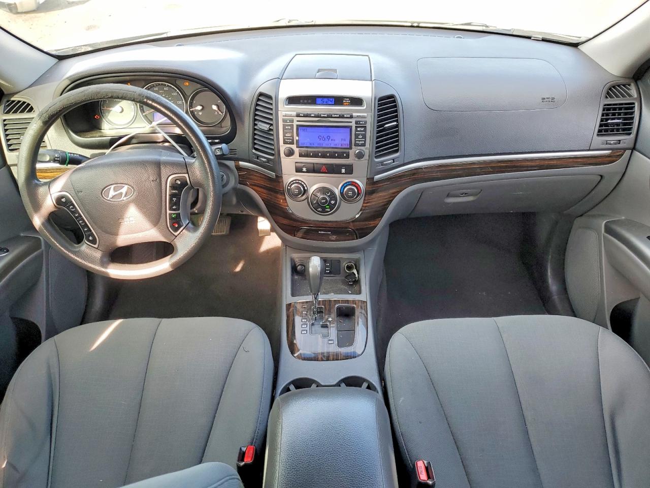 2011 Hyundai Santa Fe Gls White vin: 5XYZG3AB4BG044391