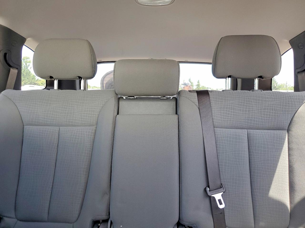 2011 Hyundai Santa Fe Gls Silver vin: 5XYZG3AB4BG076919