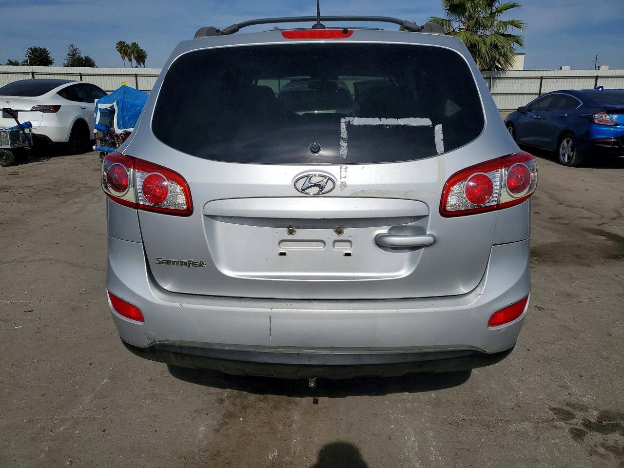 2012 Hyundai Santa Fe Gls Silver vin: 5XYZG3AB4CG102033