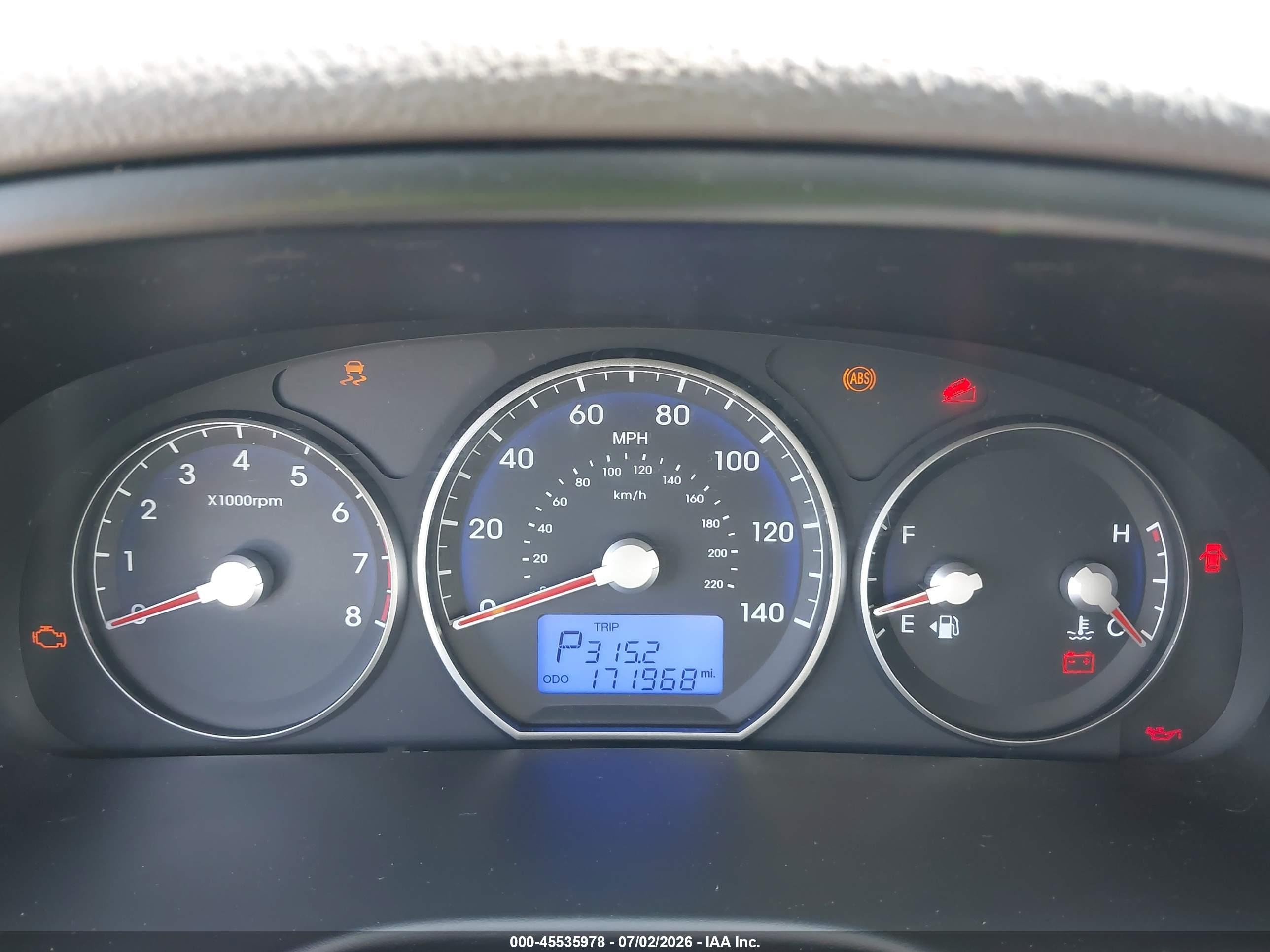 2012 Hyundai Santa Fe Gls Silver vin: 5XYZG3AB4CG113047