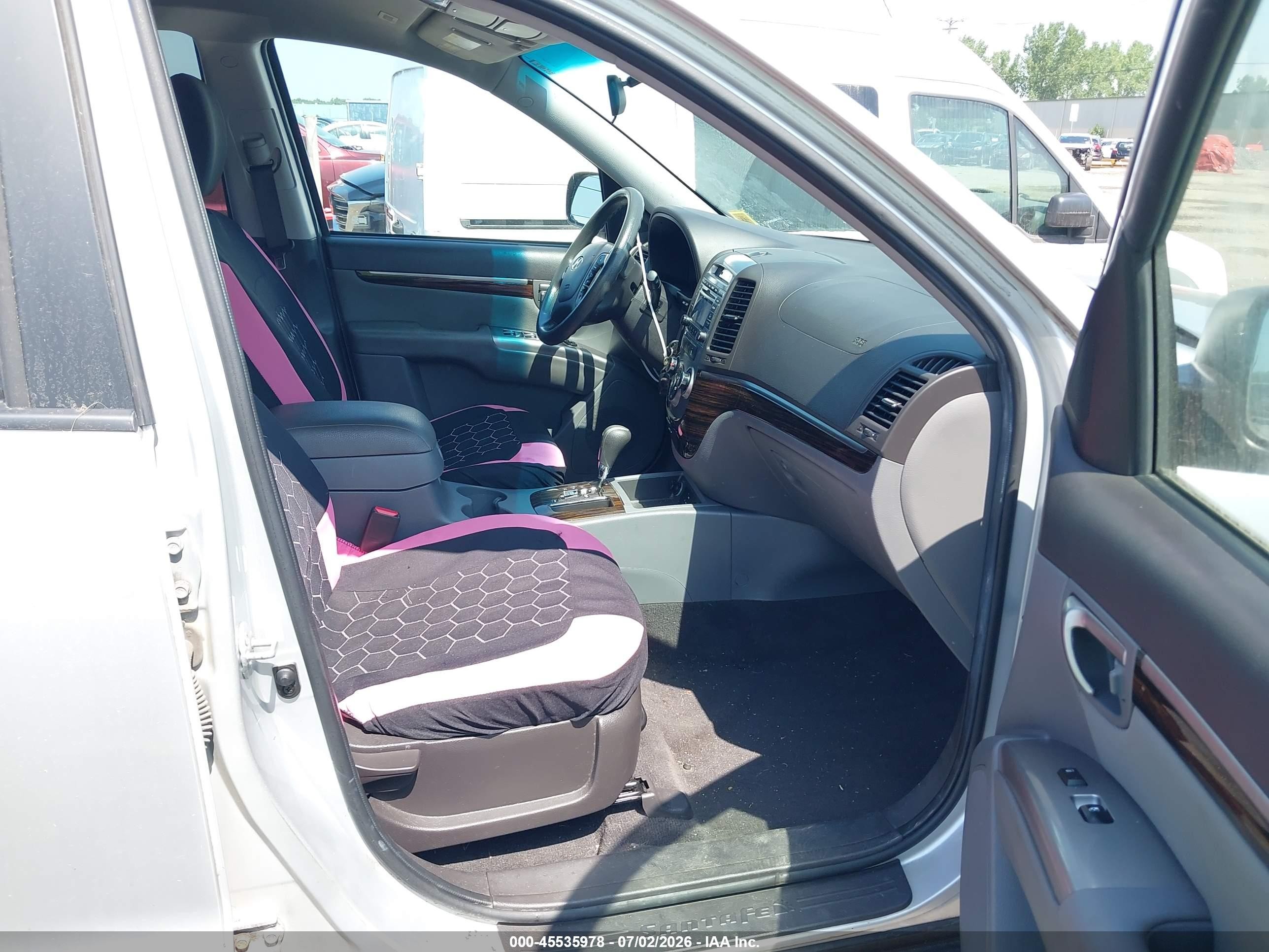 2012 Hyundai Santa Fe Gls Silver vin: 5XYZG3AB4CG113047