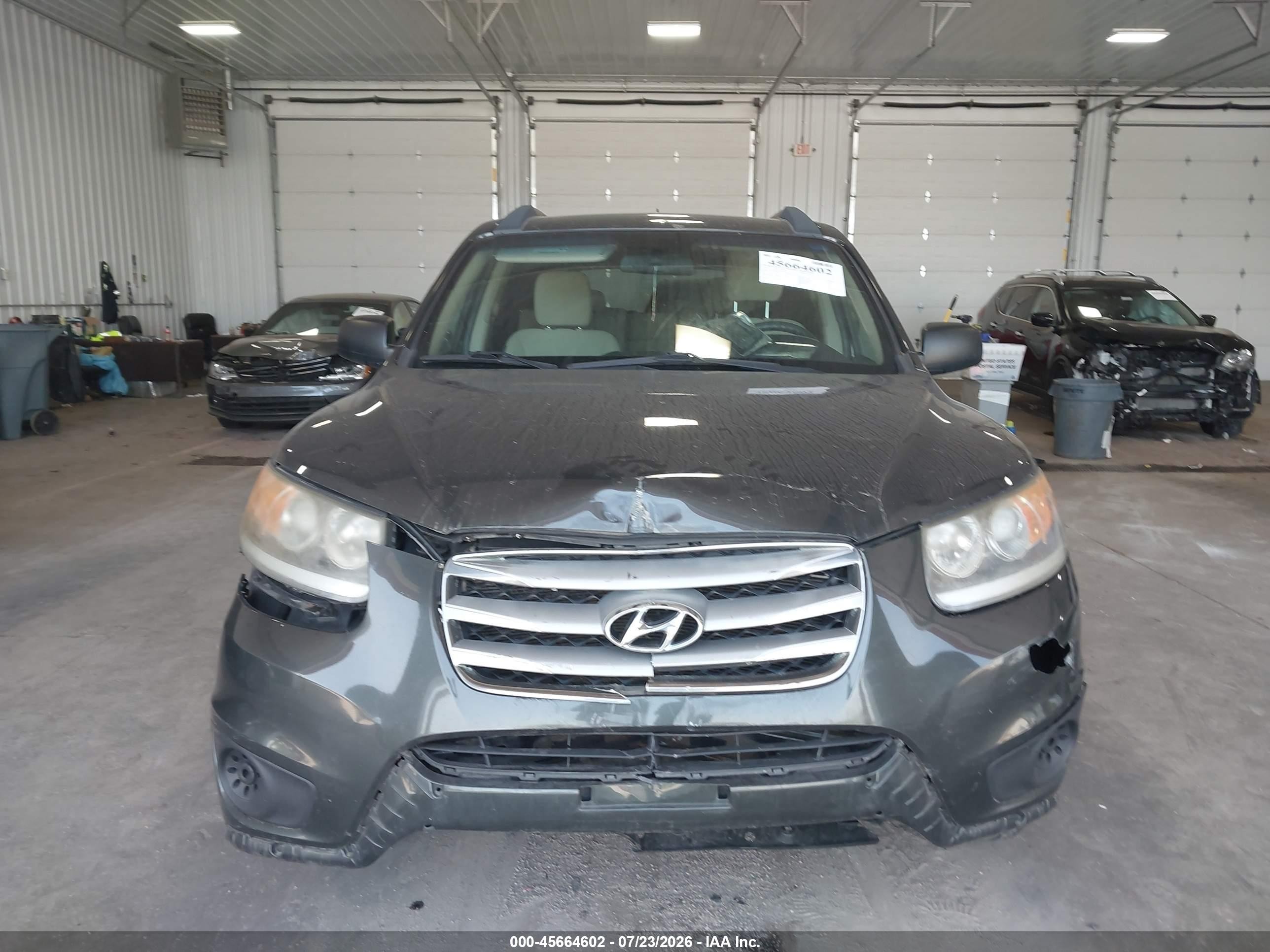 2012 Hyundai Santa Fe Gls Серый vin: 5XYZG3AB4CG130110
