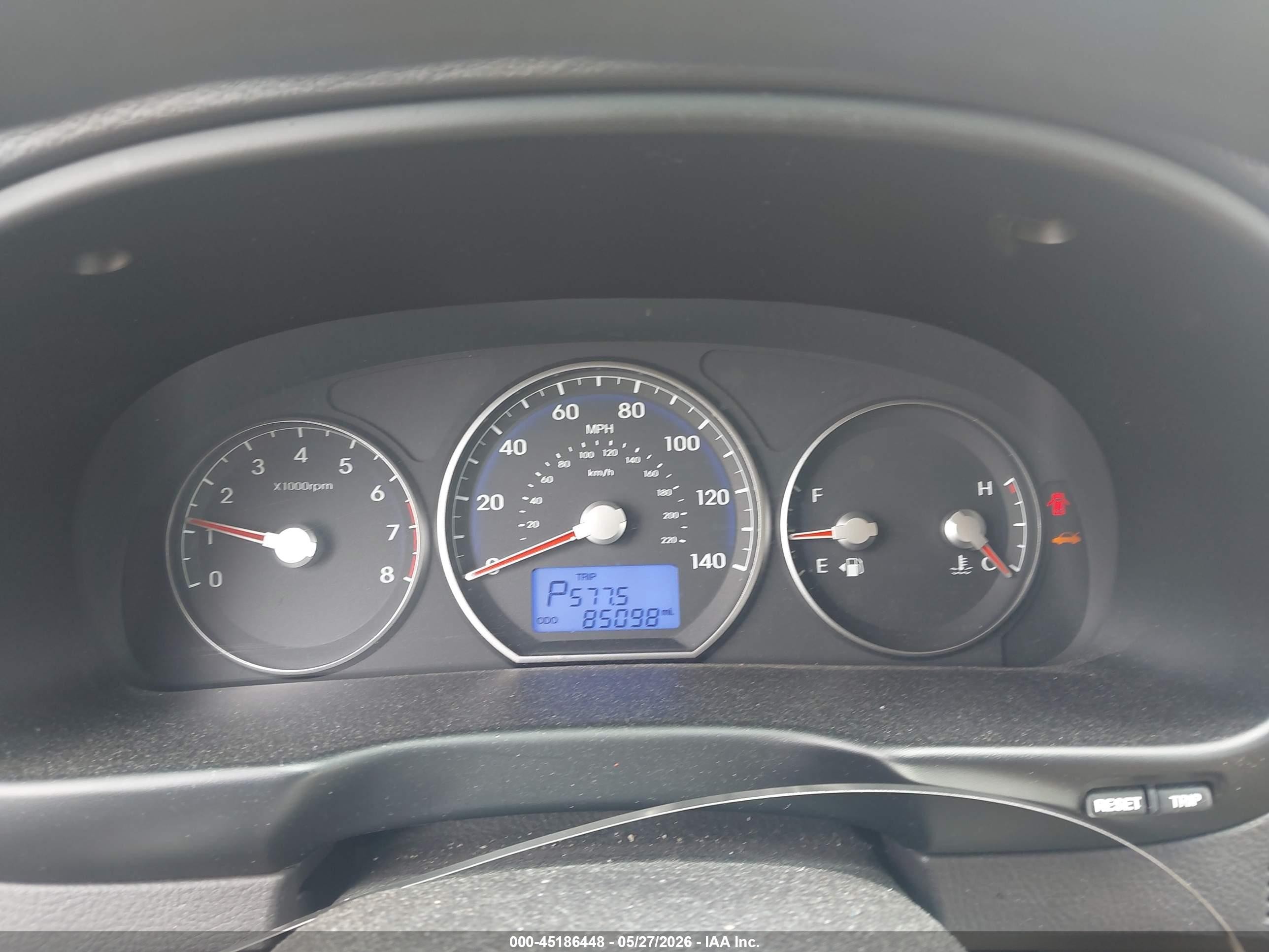 2012 Hyundai Santa Fe Gls White vin: 5XYZG3AB4CG153841