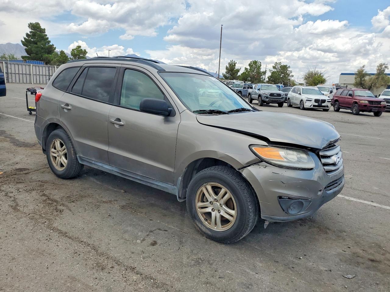 2012 Hyundai Santa Fe Gls Silver vin: 5XYZG3AB4CG155525