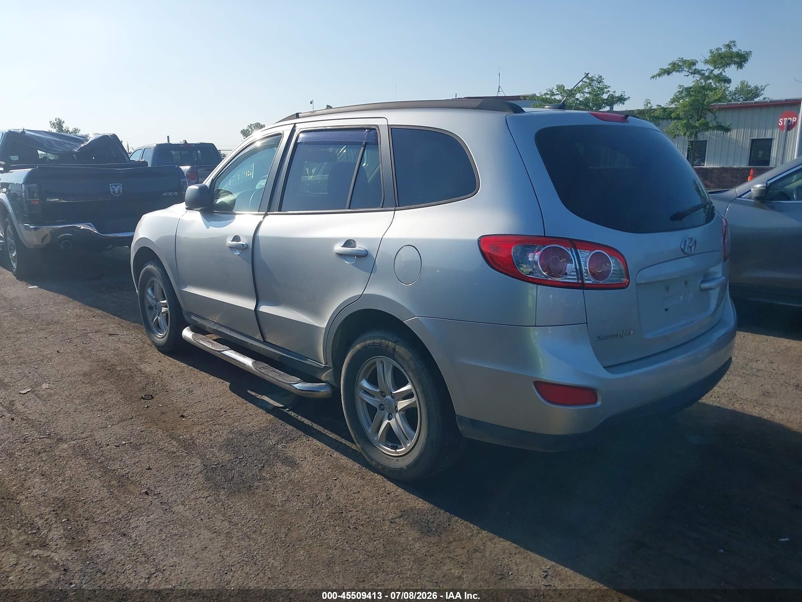 2012 Hyundai Santa Fe Gls Silver vin: 5XYZG3AB5CG102963