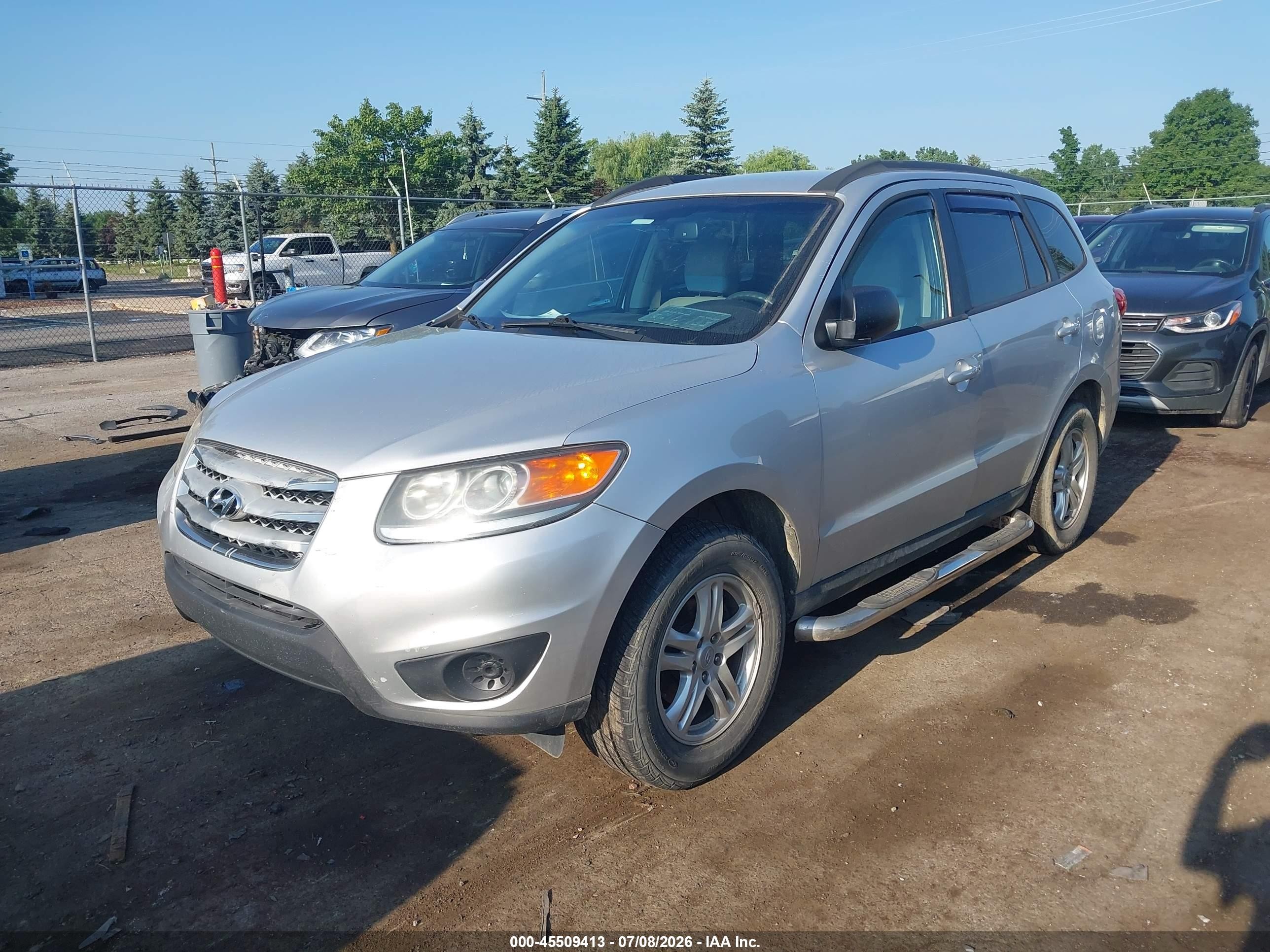 2012 Hyundai Santa Fe Gls Silver vin: 5XYZG3AB5CG102963