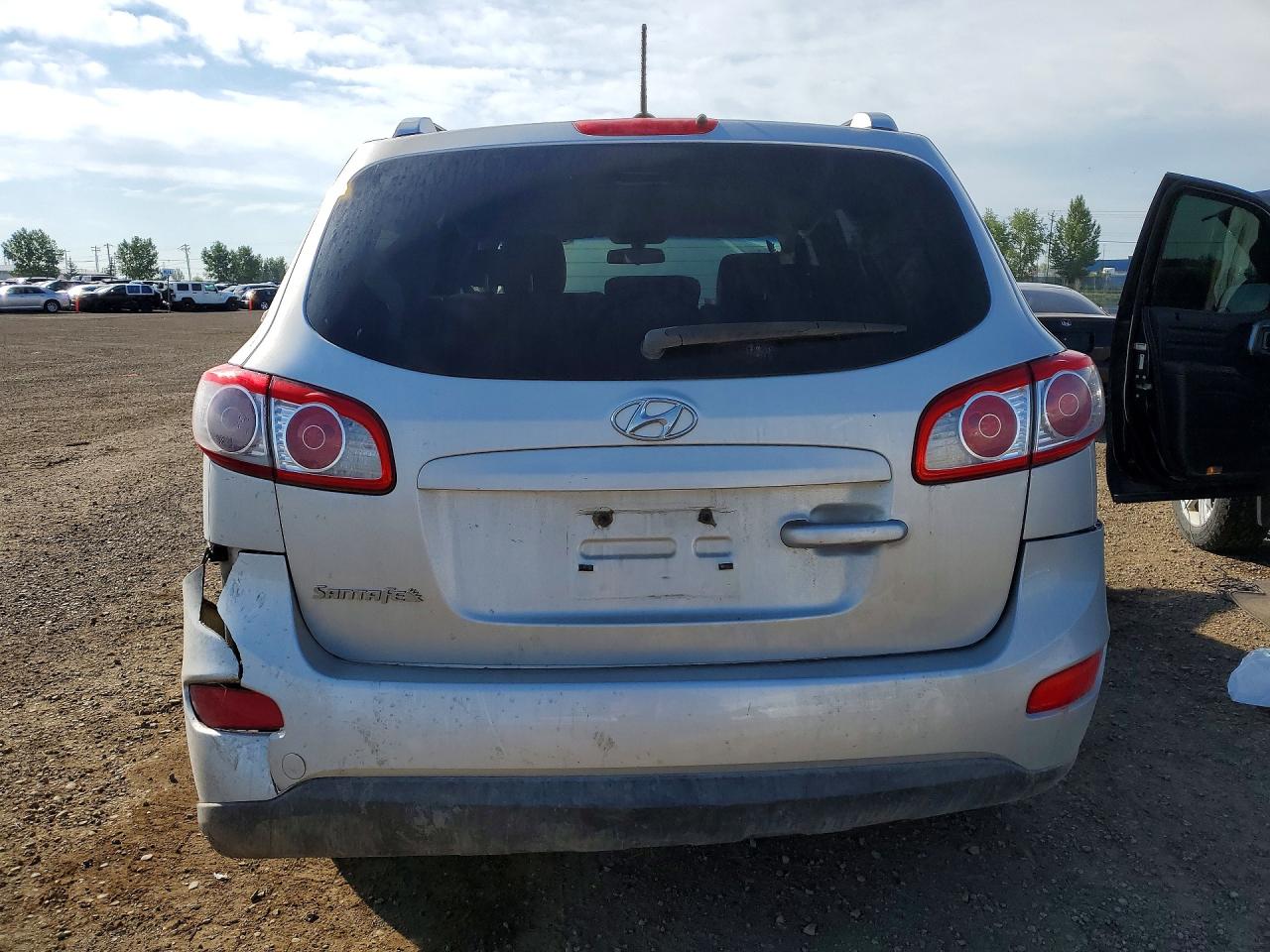 2012 Hyundai Santa Fe Gls Silver vin: 5XYZG3AB6CG118539