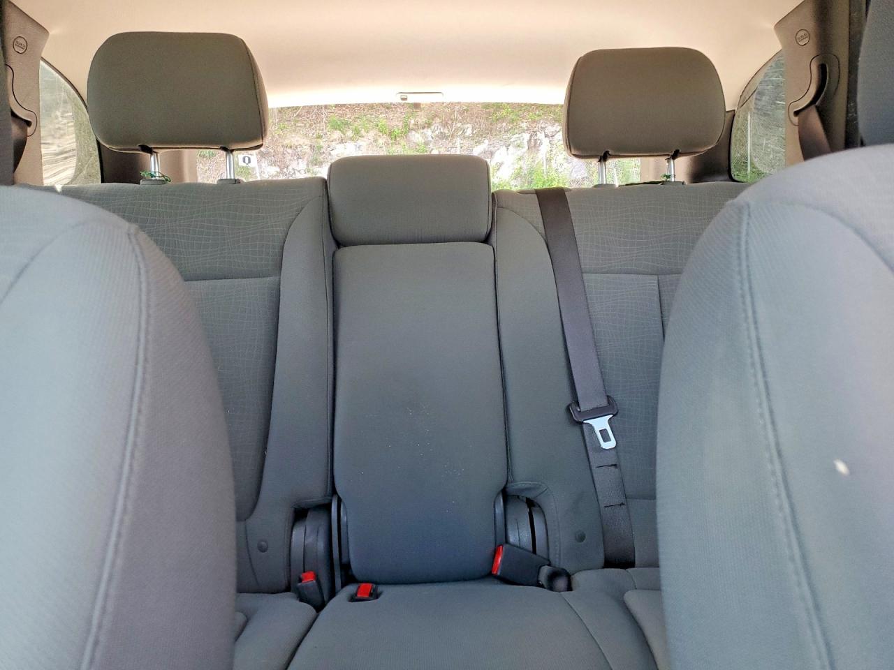2011 Hyundai Santa Fe Gls Silver vin: 5XYZG3AB7BG001034
