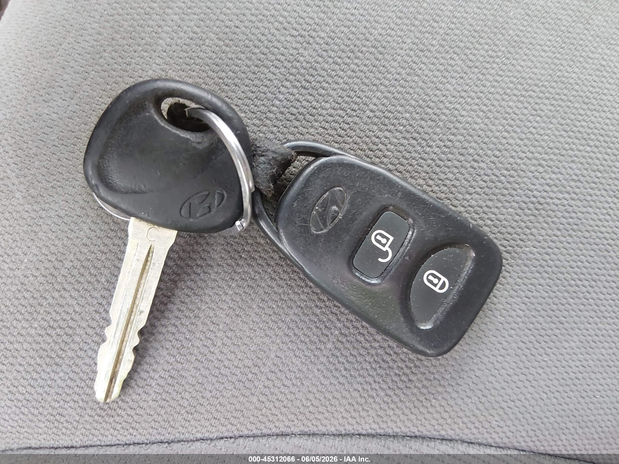 2011 Hyundai Santa Fe Gls Серебряный vin: 5XYZG3AB7BG034535